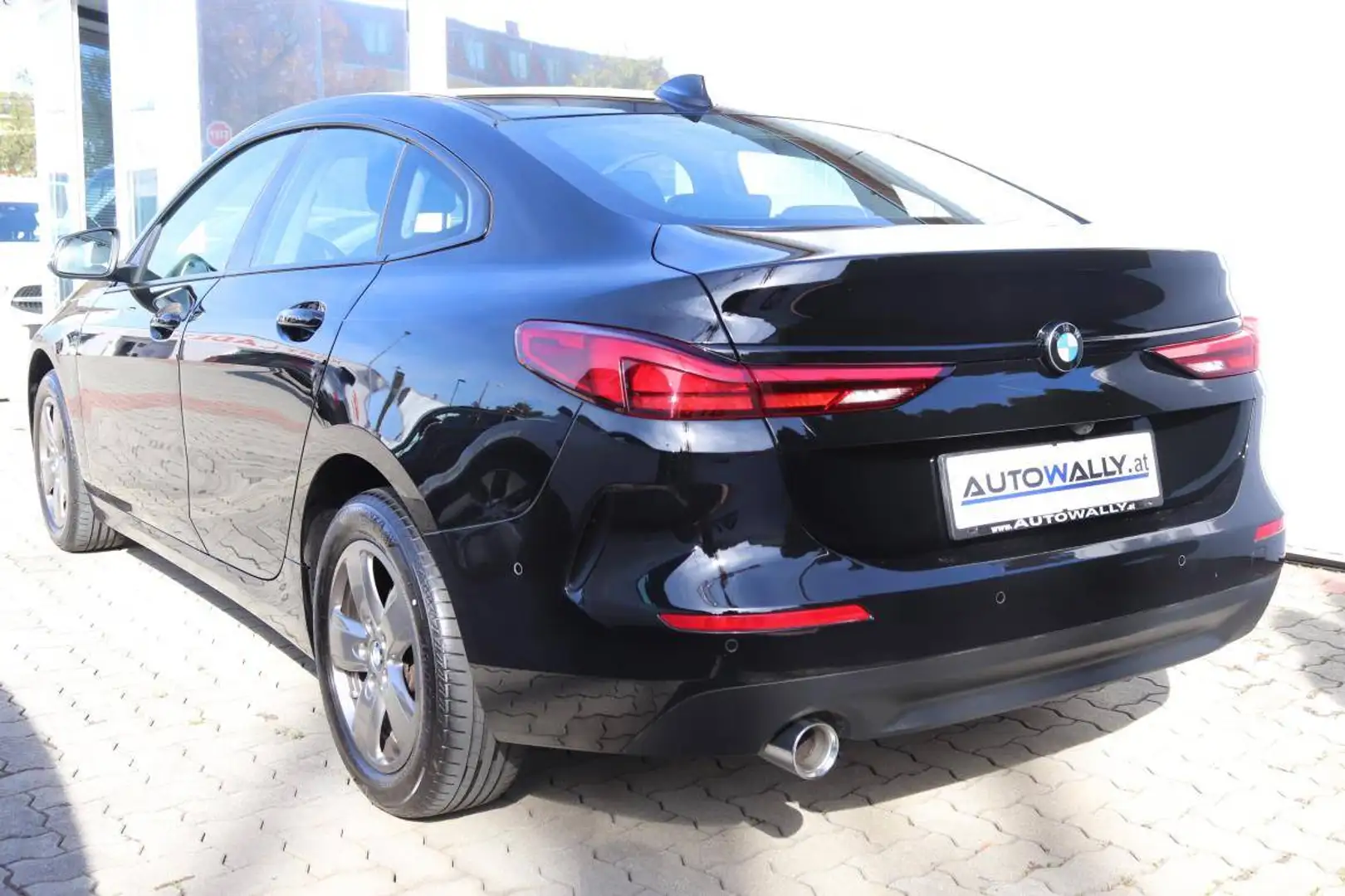BMW 216 216d Gran Coupe Aut. Schwarz - 2
