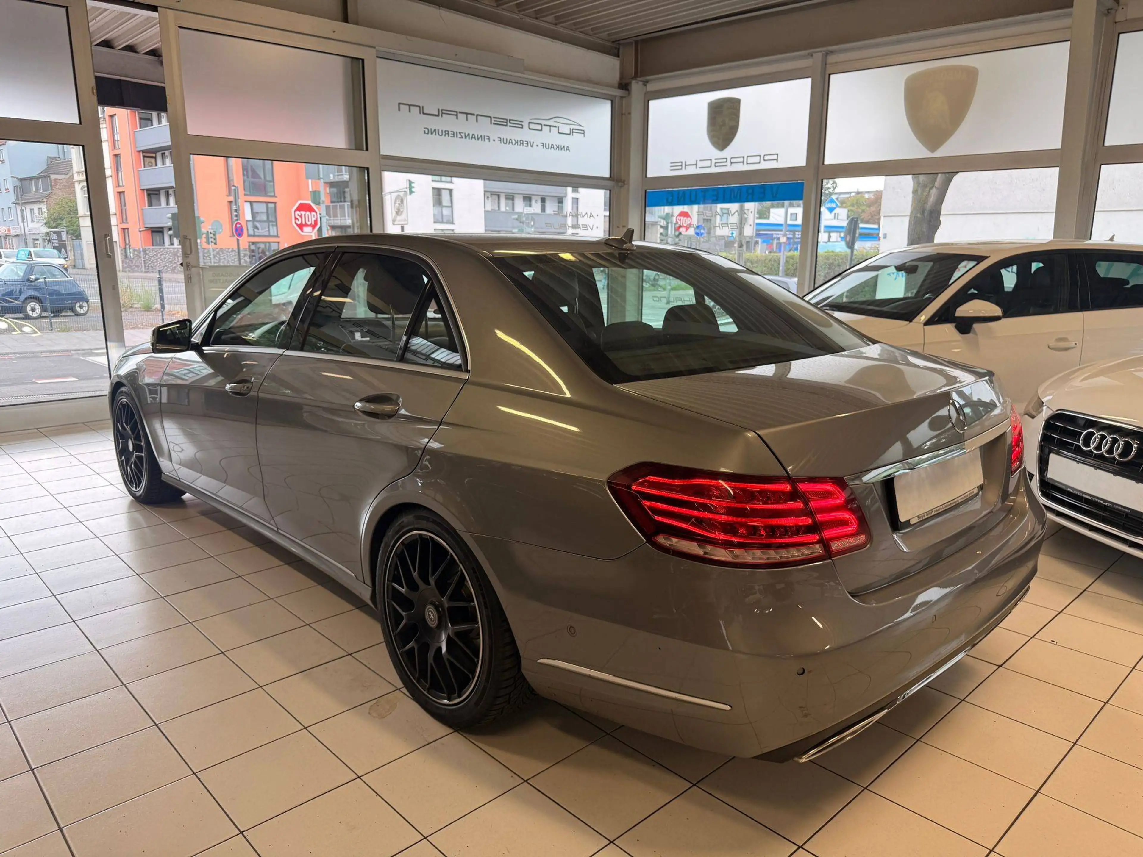 Mercedes-Benz E 250 E 250 CDI/Navi/Memory/8Fach/Autom. — photo 7
