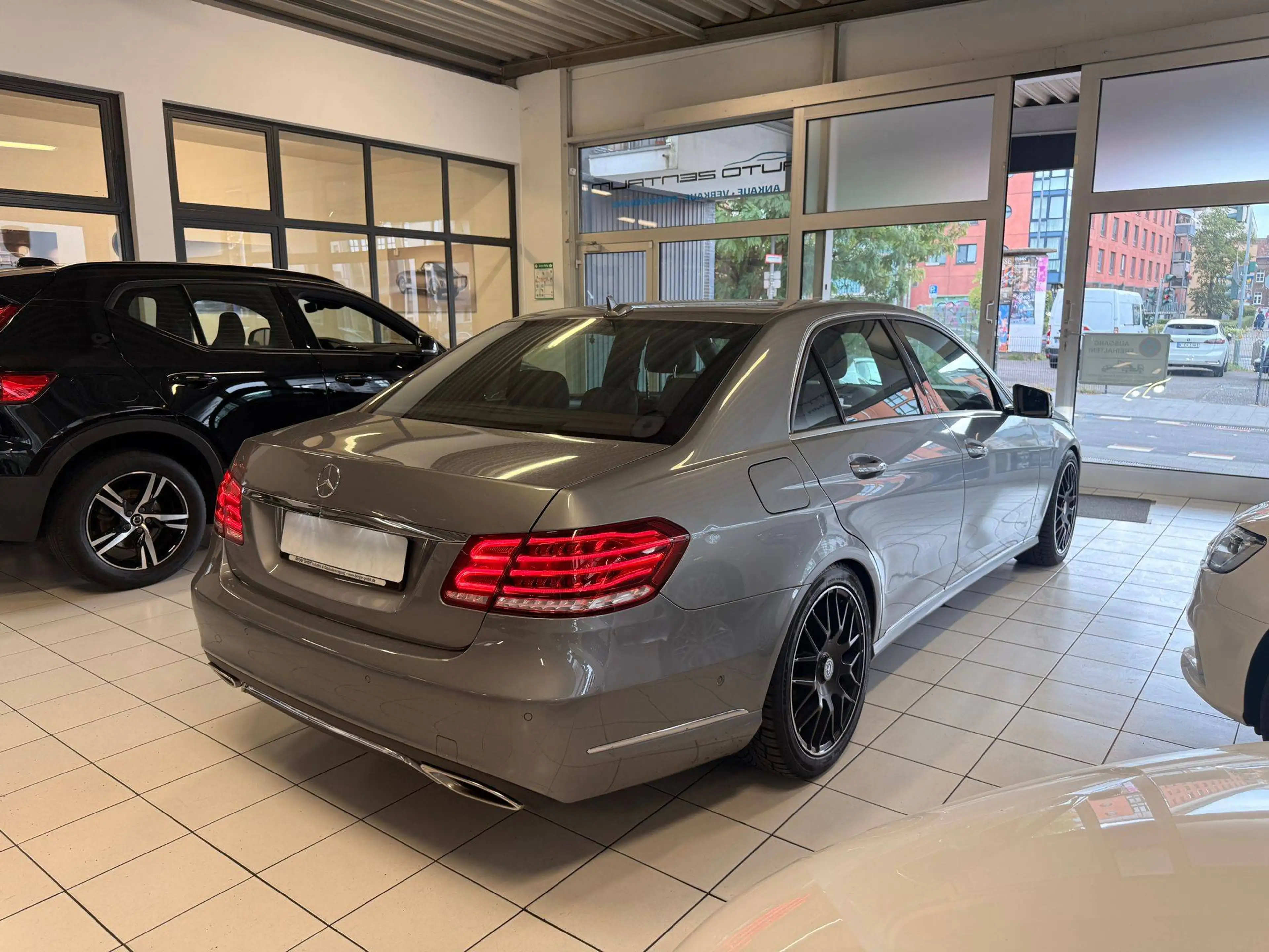 Mercedes-Benz E 250 E 250 CDI/Navi/Memory/8Fach/Autom. — photo 5