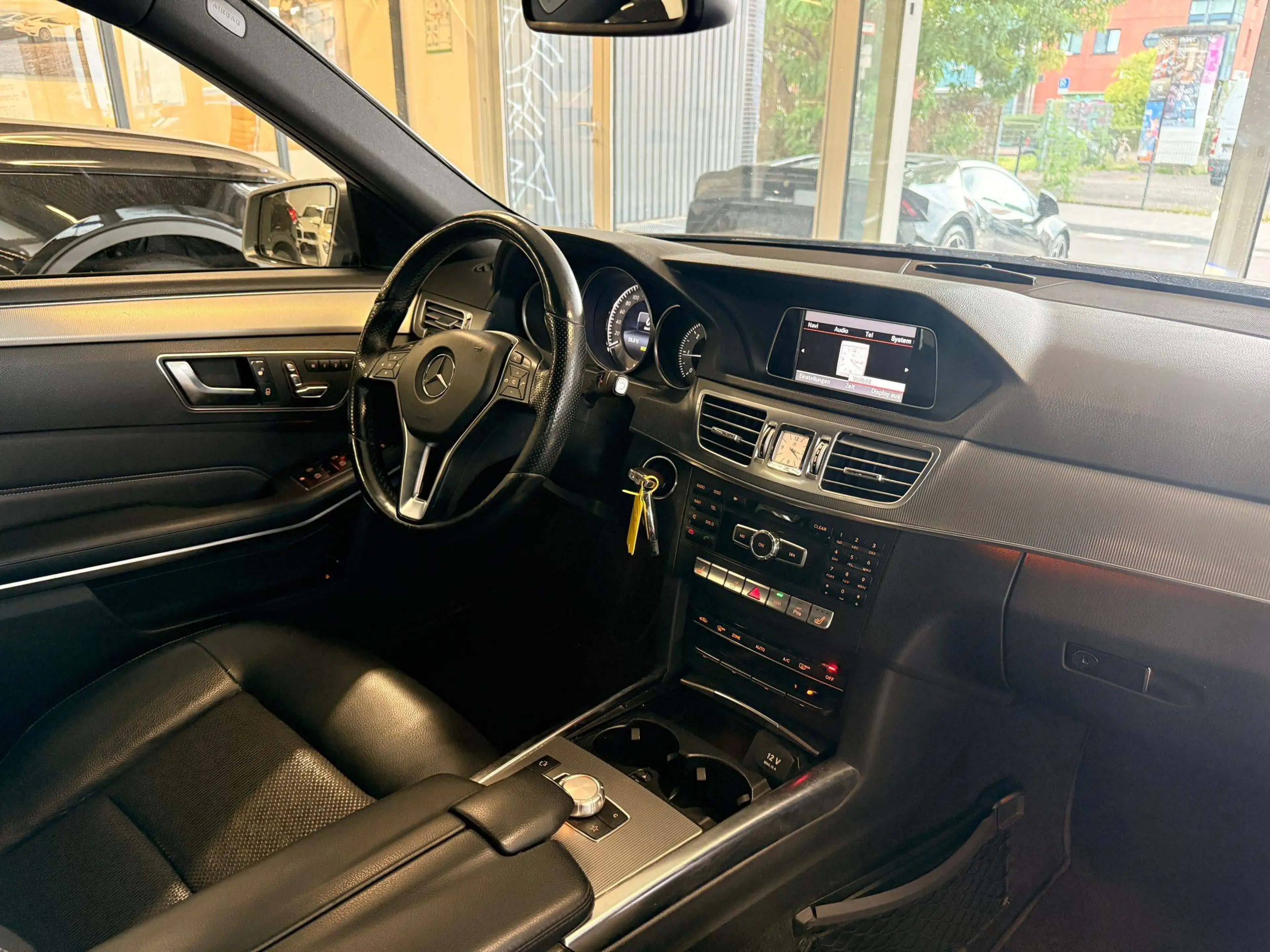 Mercedes-Benz E 250 E 250 CDI/Navi/Memory/8Fach/Autom. — photo 9