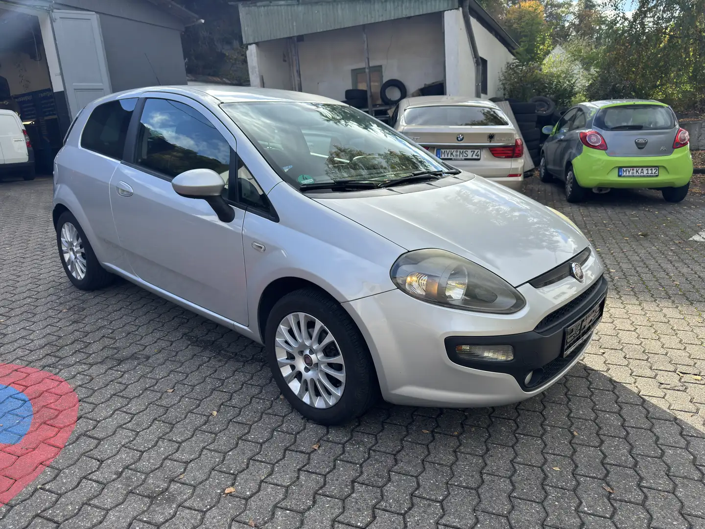 Fiat Punto Evo Punto EVO  3-Türer 1.4 8V Active Silber - 2