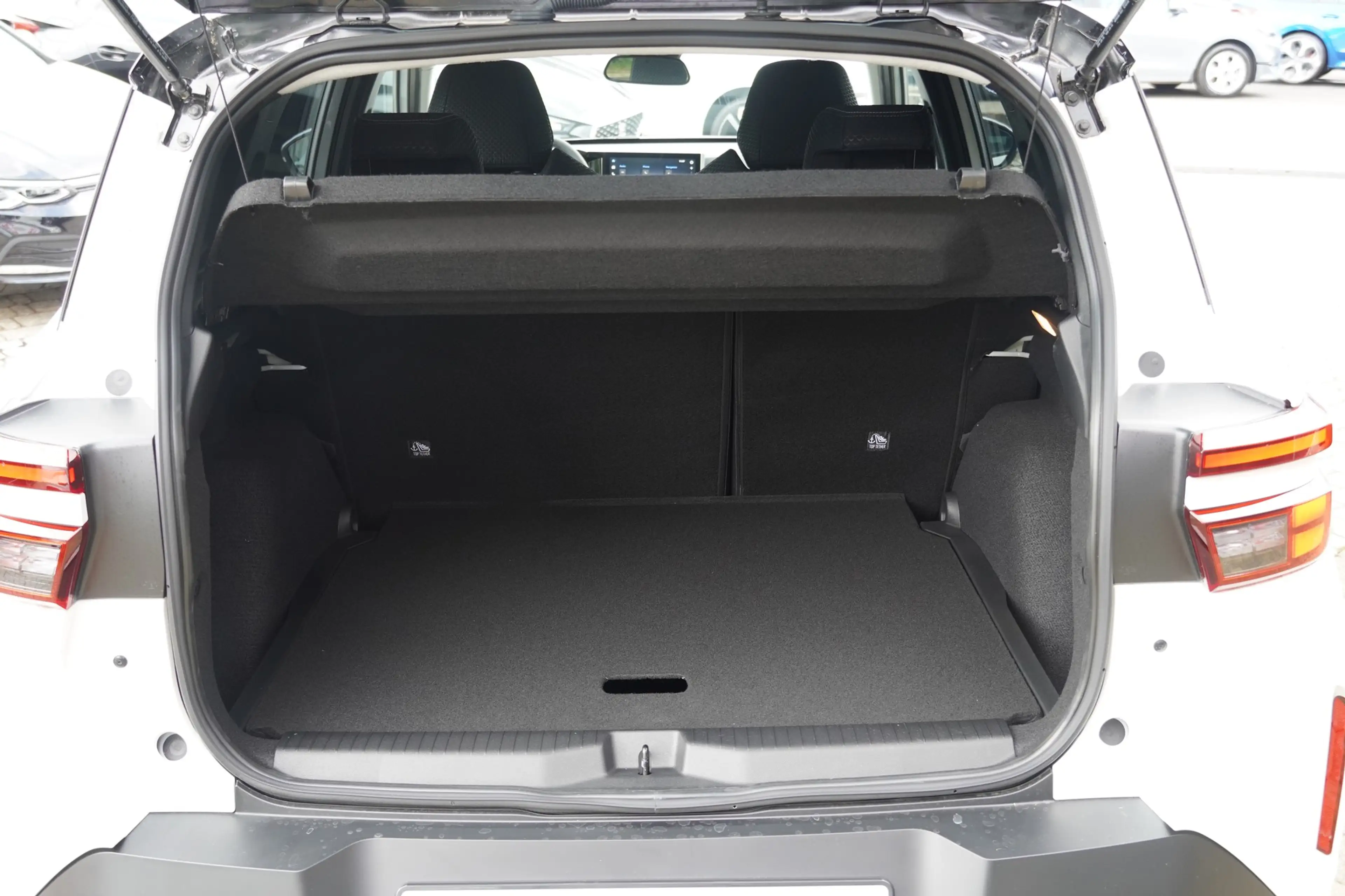 Opel Frontera 1.2 DI Turbo Ultimate Hybrid Aut. LED ACC — photo 11