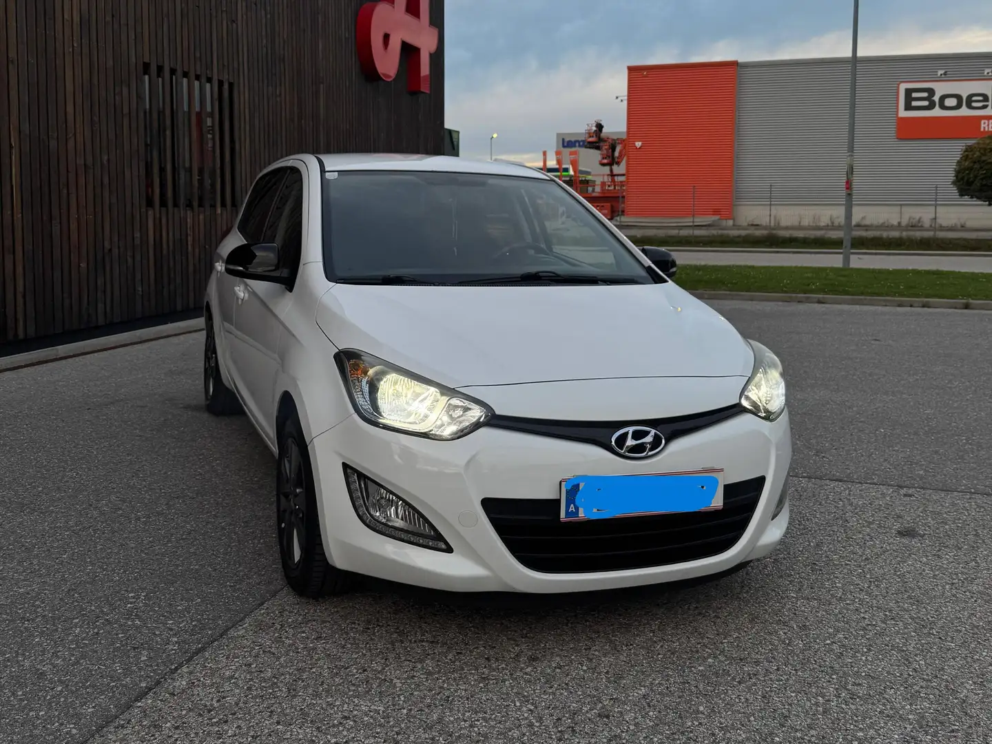 Hyundai i20 i20 1,25 Life Go Life Go Weiß - 1