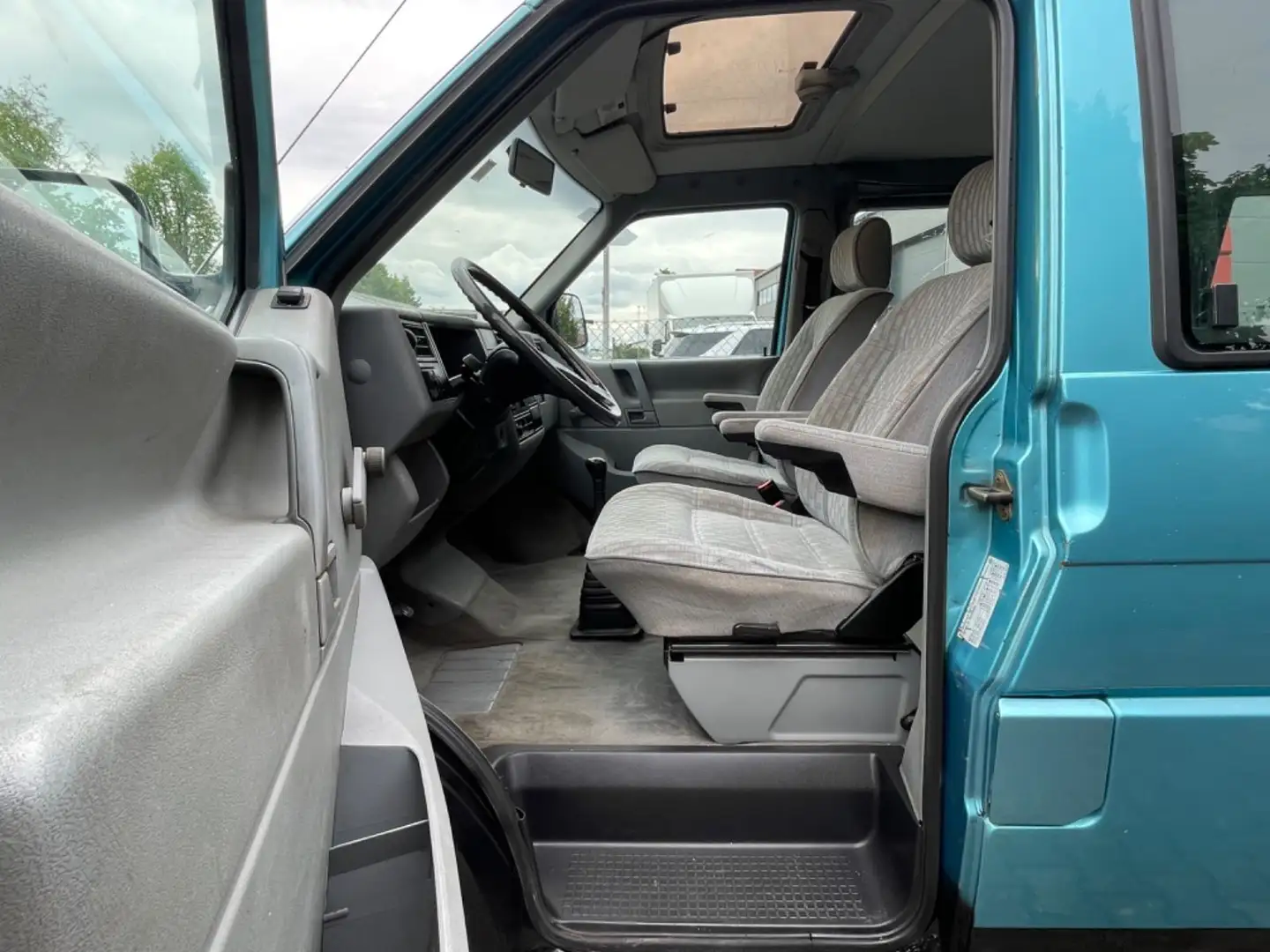 Volkswagen T4 Multivan 2.5  *1Hand *Bett *Tisch *6Sitze Albastru - 1