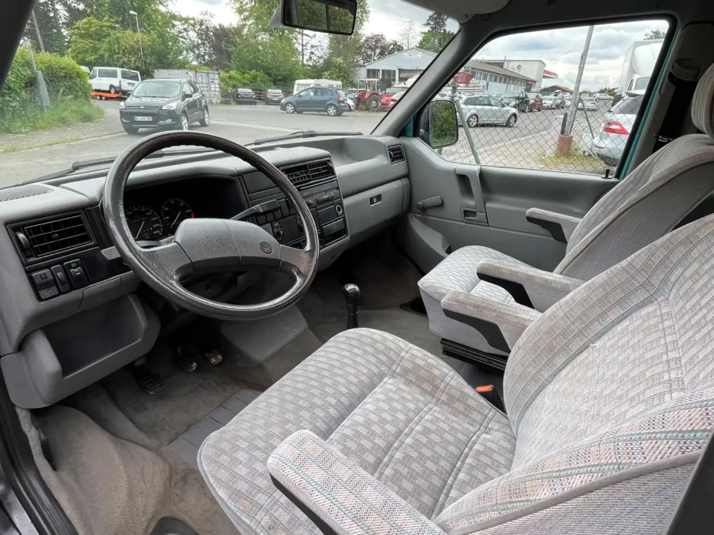 Volkswagen T4 Multivan 2.5  *1Hand *Bett *Tisch *6Sitze Albastru - 2