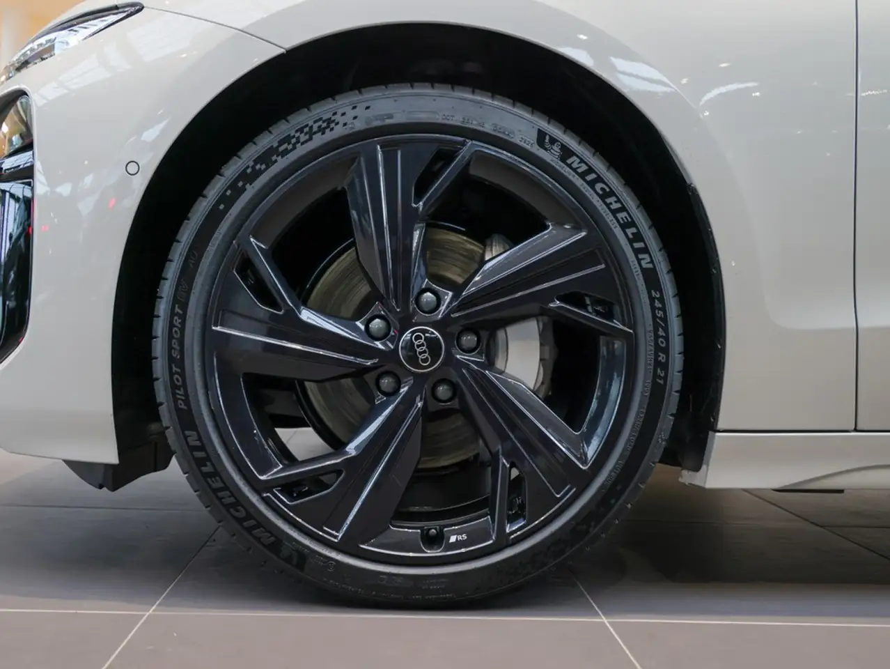 Audi A6 Sportback e-tron quattro 3
