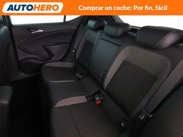 Opel Astra view 15