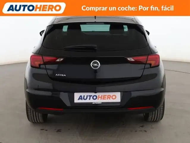 Opel Astra view 5