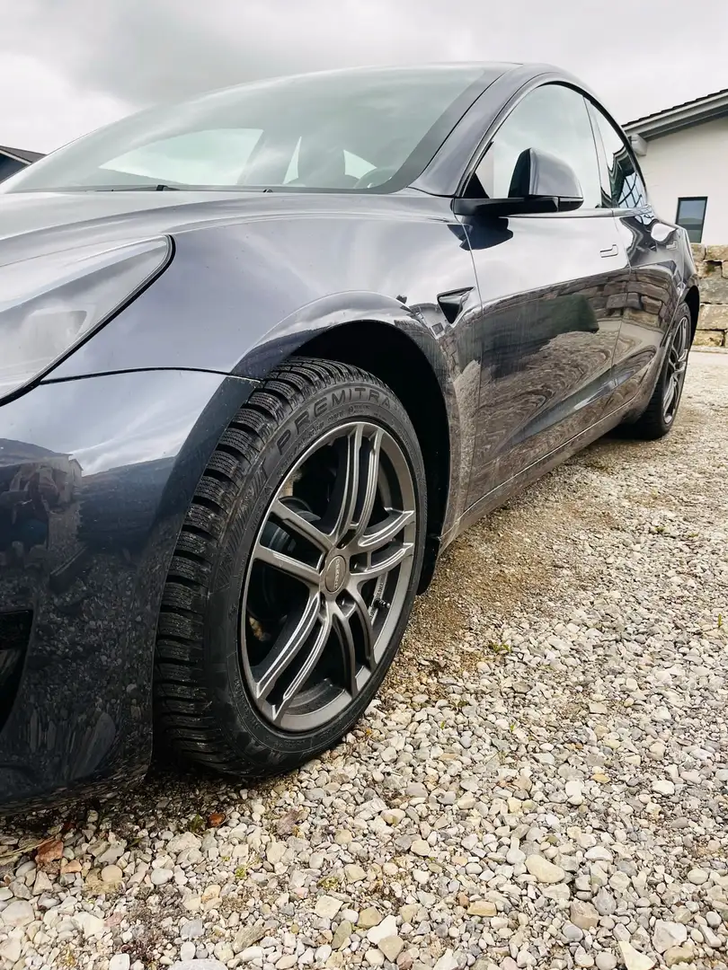 Tesla Model 3 Model 3 RWD Hinterradantrieb Grau - 2