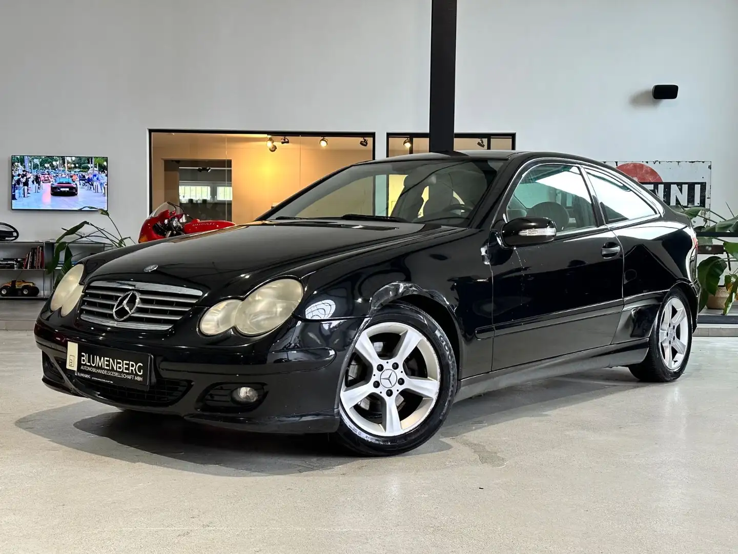 Mercedes-Benz C 180 Kompressor Sportcoupe *Pano,Sitzh.,Klima* Fekete - 1