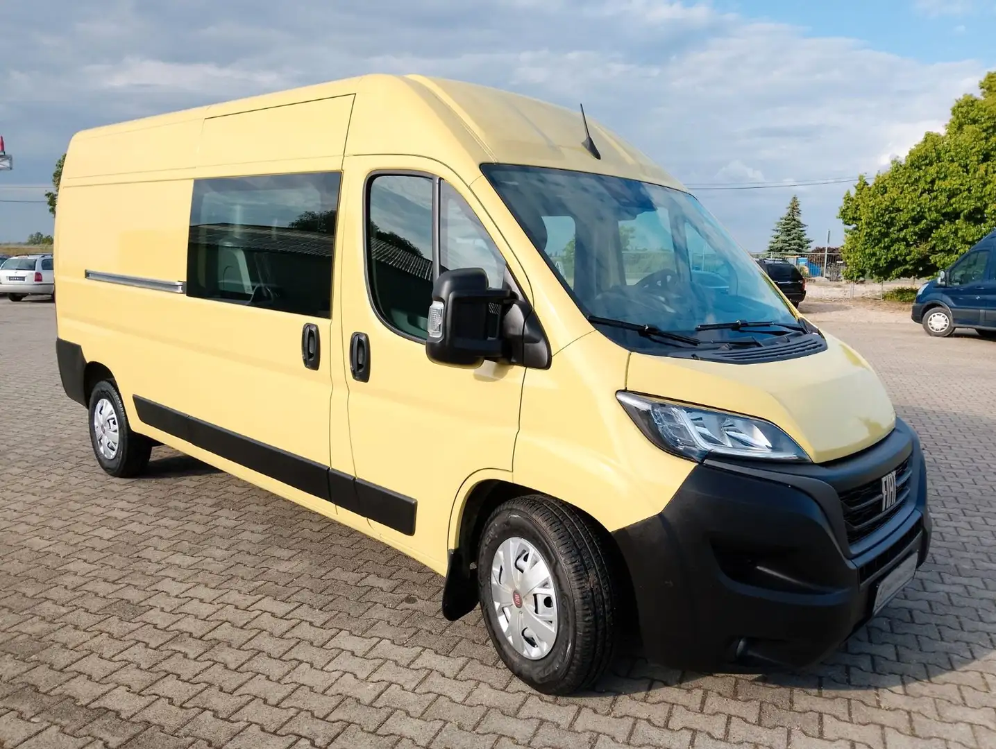 Fiat Ducato Mixto L4 6 Sitzer 9G-Automatik,Standhzg Amarillo - 2