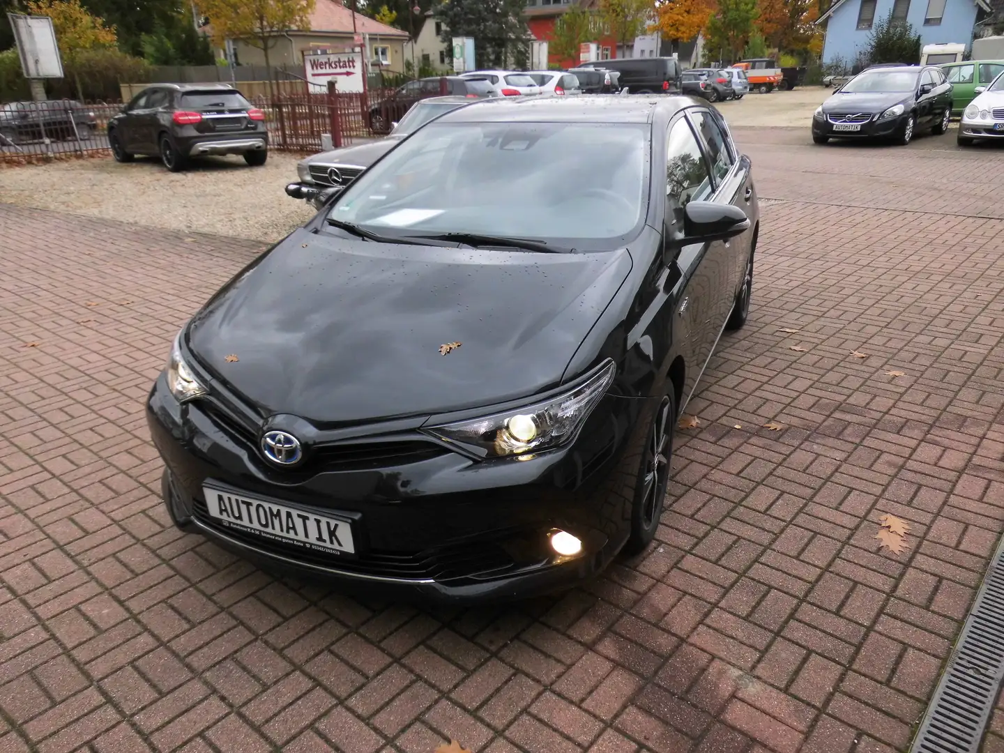 Toyota Auris Auris Hybrid 1.8 VVT-i Hybrid Automatik Executive Schwarz - 1