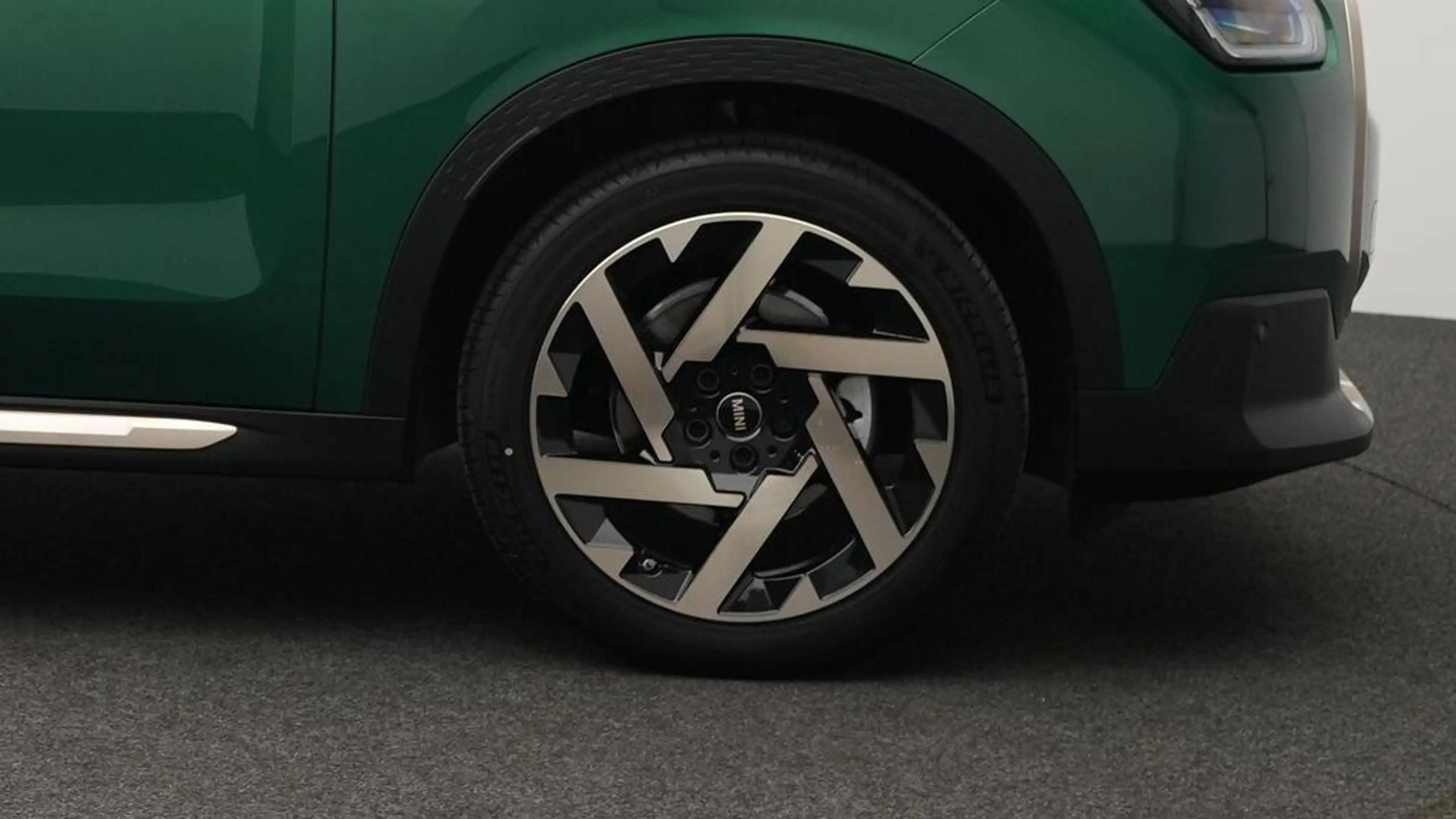 MINI Countryman D Favoured Trim — photo 12