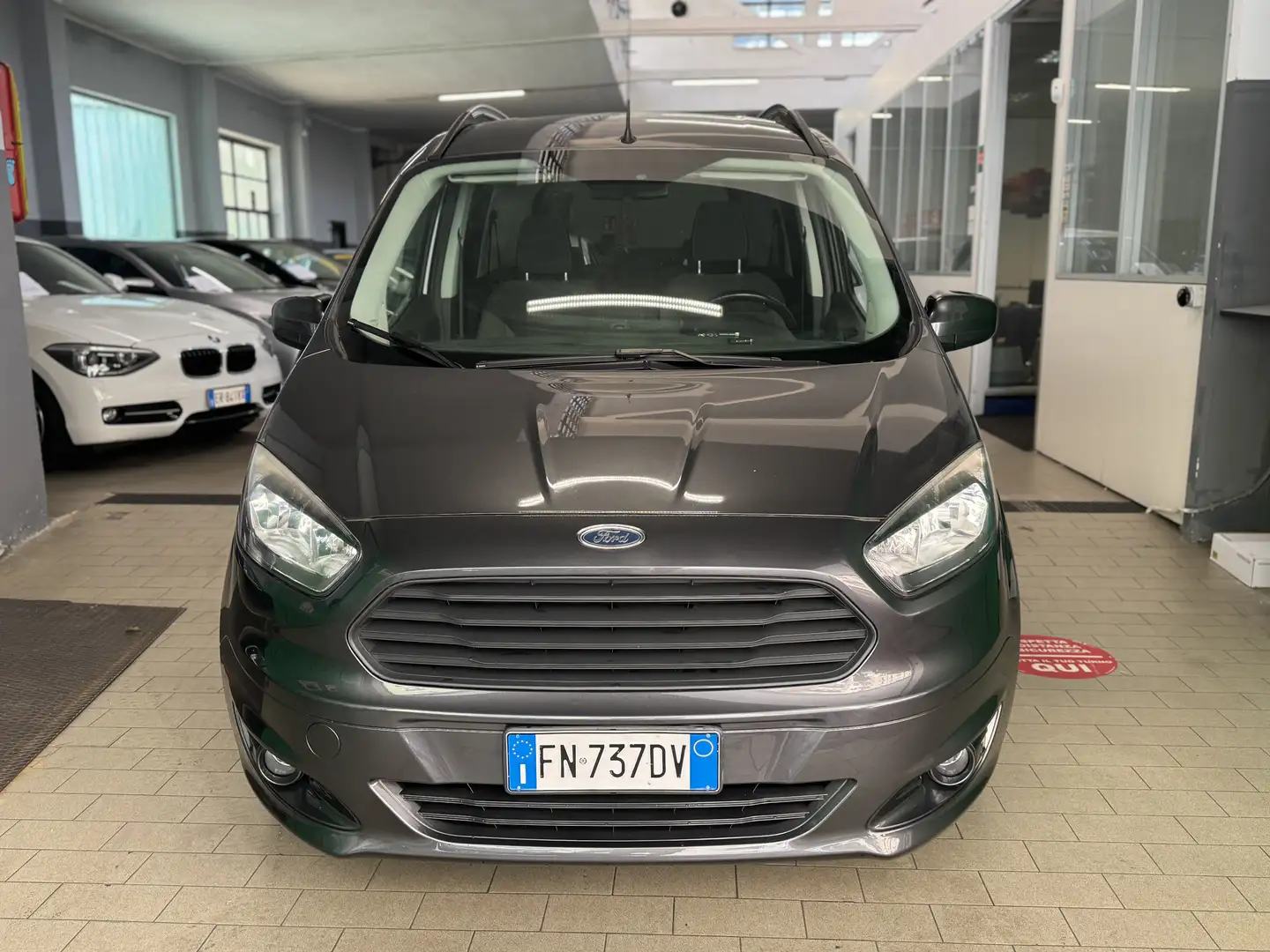 Ford Tourneo 5 POSTI UNICO PROPRIETARIO PREZZO REALE Grey - 2