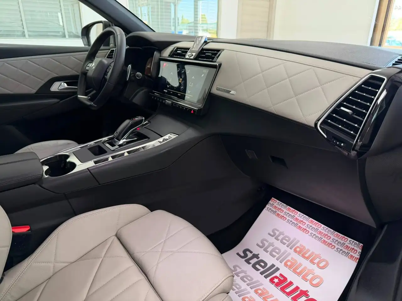 DS Automobiles DS 7 Crossback 2022 — фото 14