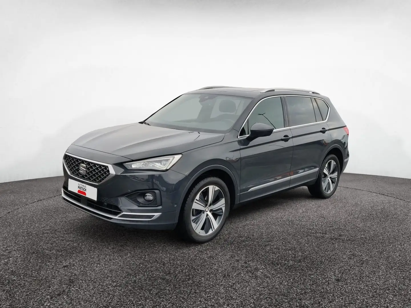 SEAT Tarraco 1.5 TSI Xcellence DSG Pano Standhzg AHK Grau - 2