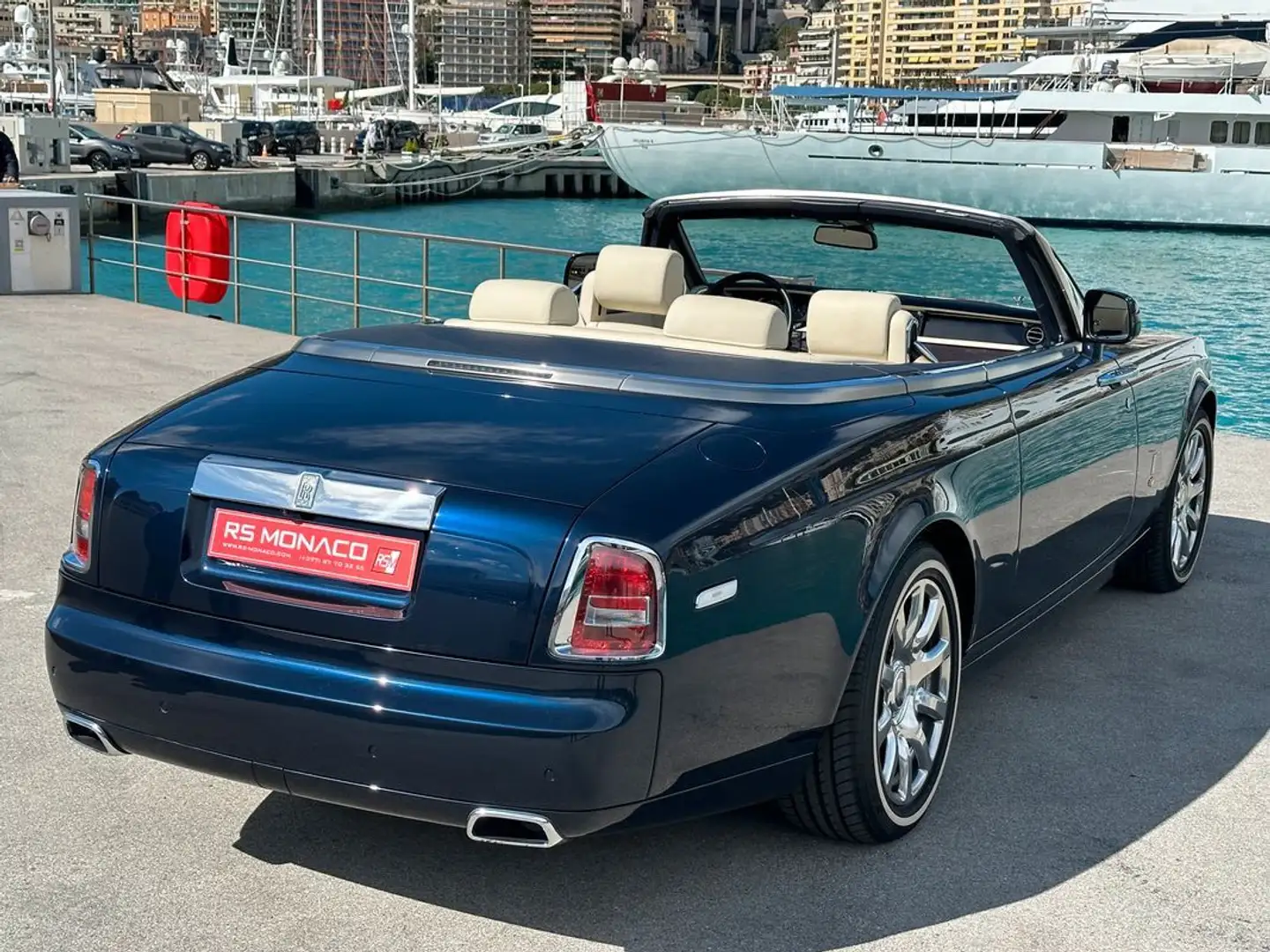 Rolls-Royce Phantom Drophead Séries 2 Modrá - 2
