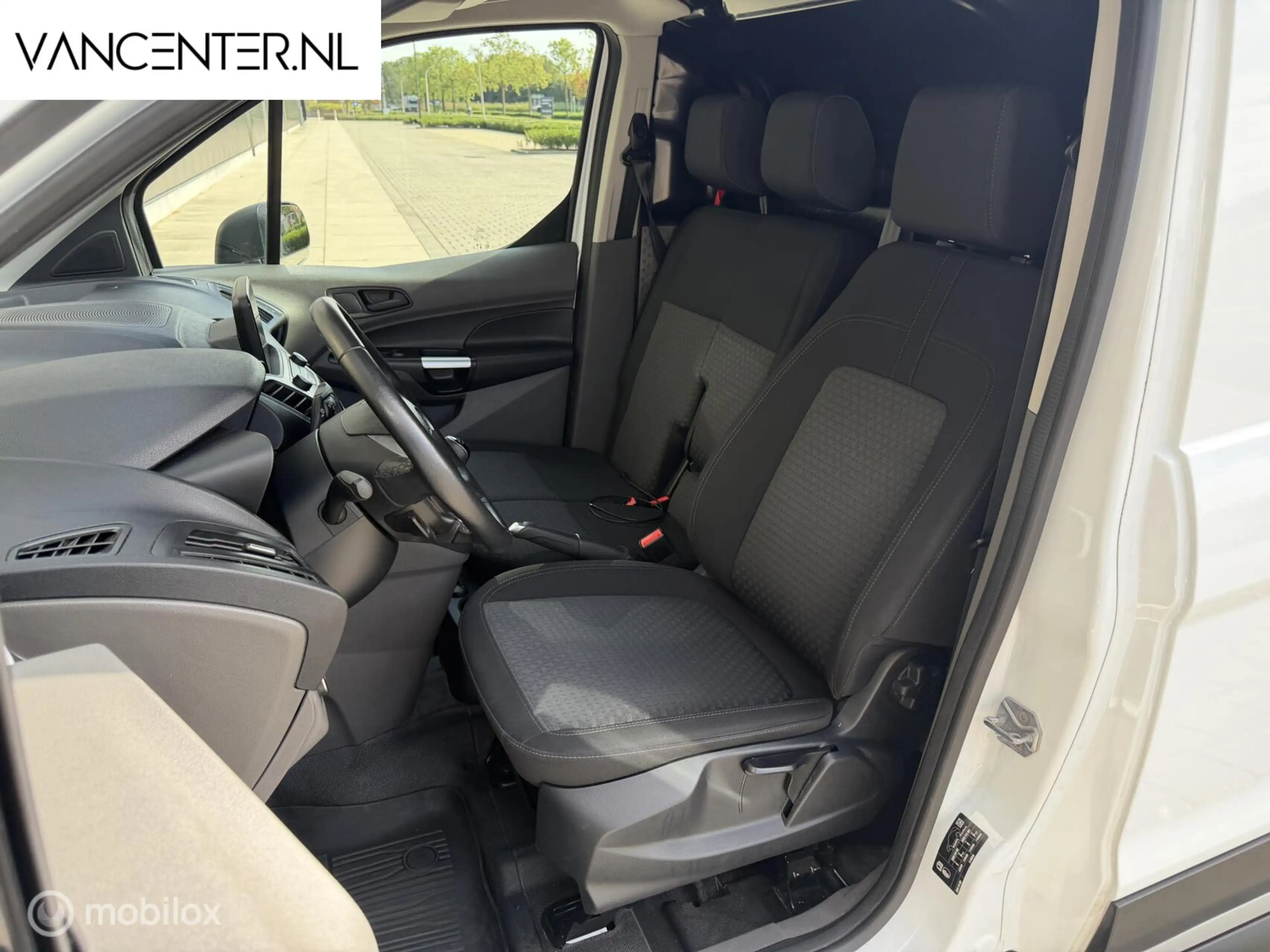 Ford Transit Connect Lang L2 1.0 Ecoboost 100PK Benzine Bank — photo 9