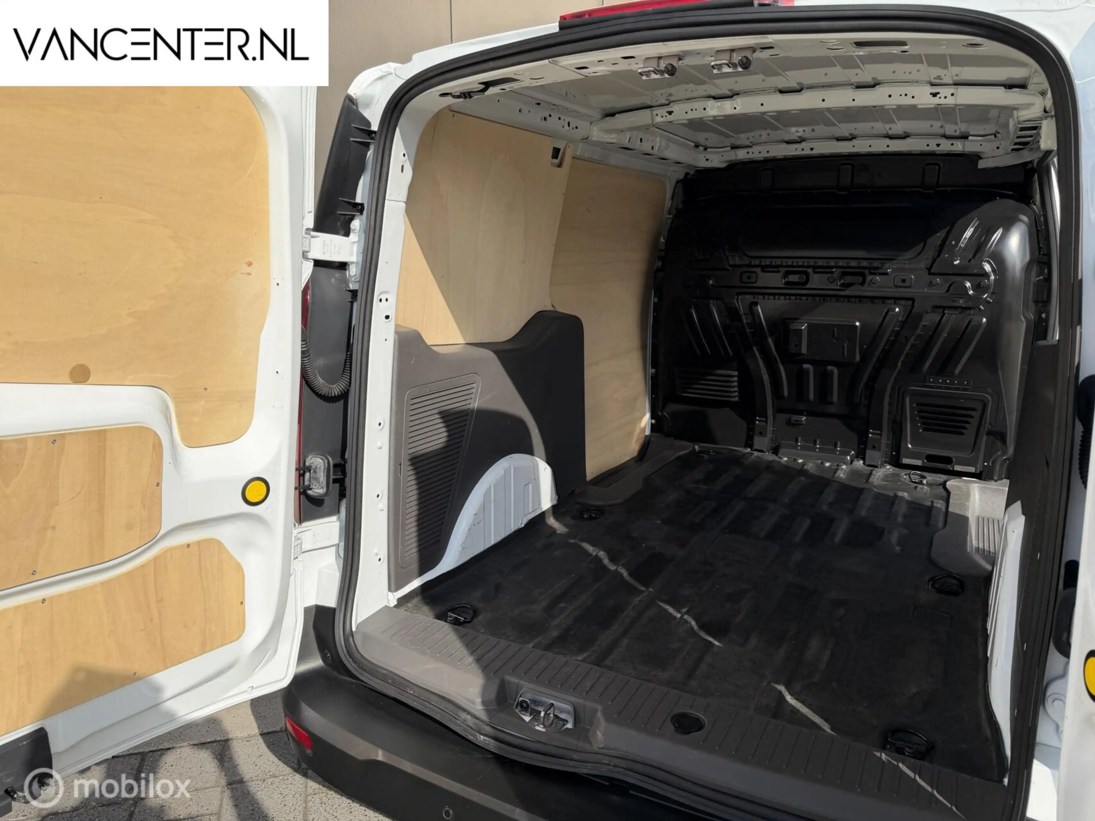 Ford Transit Connect Lang L2 1.0 Ecoboost 100PK Benzine Bank — photo 19