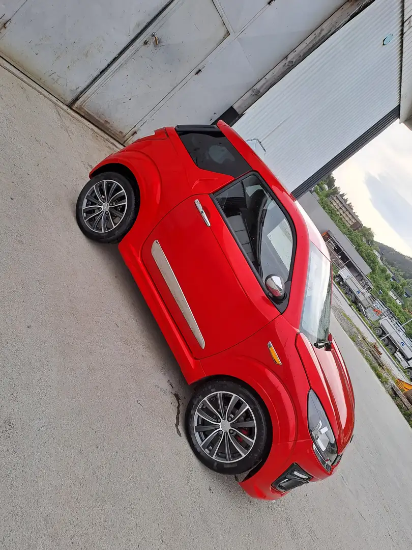 Ligier JS 50 Rouge - 1