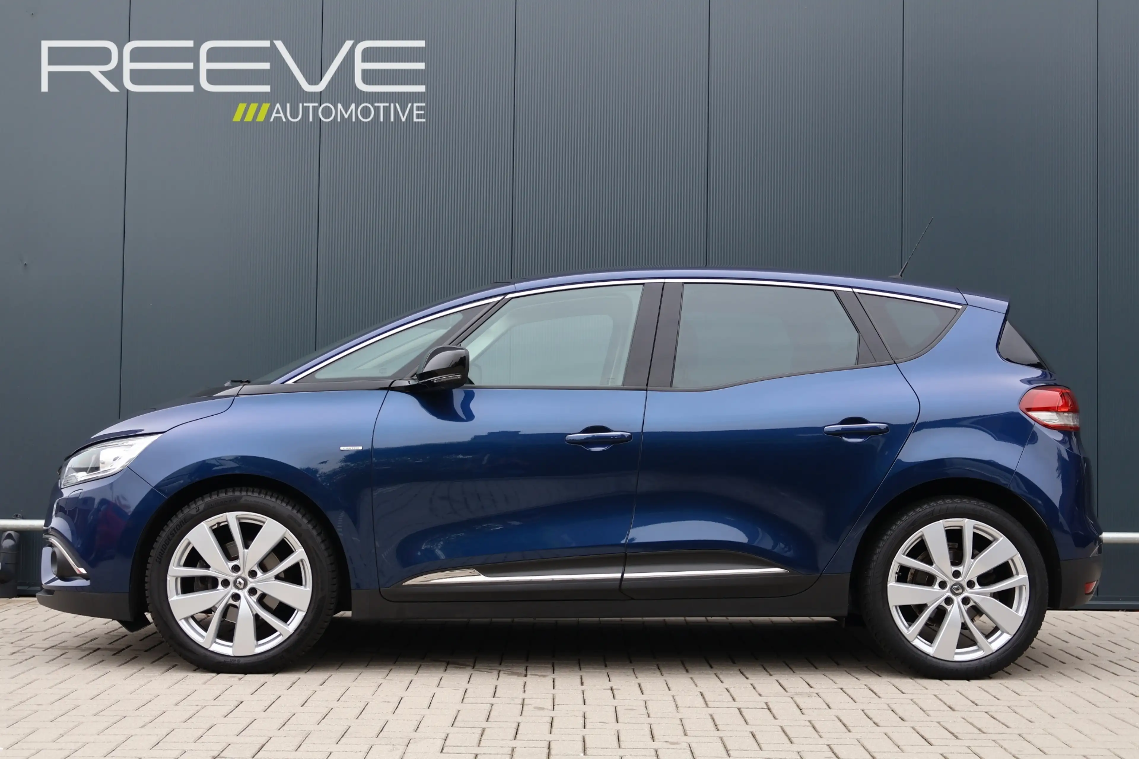 Renault Scenic 1.3 TCe Limited Automaat | Trekhaak | Stoelverwarm — photo 2