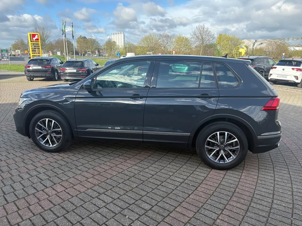Volkswagen Tiguan LIFE 2.0 TDI 150PS DSG +IQ.LIGHT+ACC+NAVI+SHZ+17", миниатюра 20