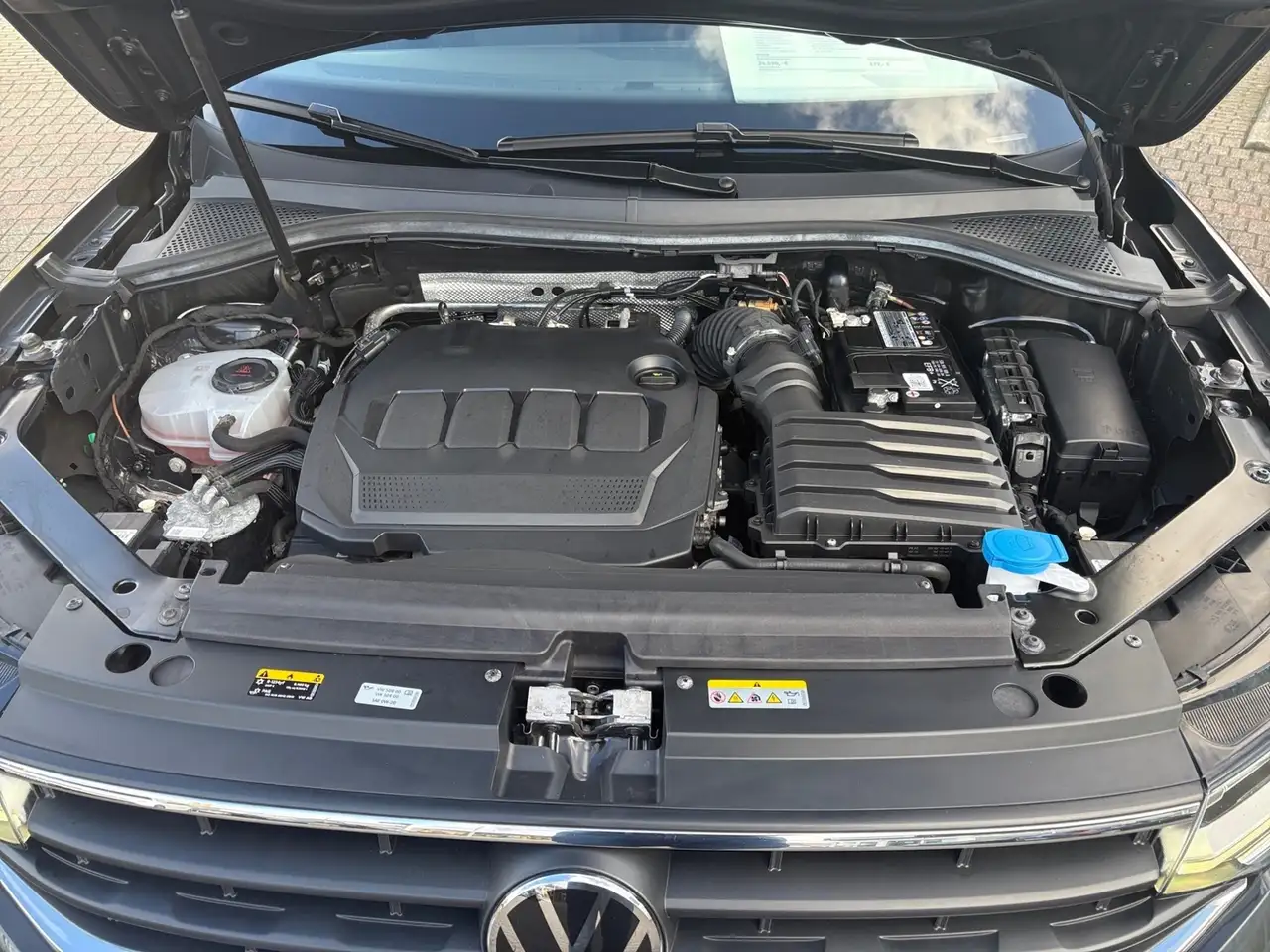 Volkswagen Tiguan LIFE 2.0 TDI 150PS DSG +IQ.LIGHT+ACC+NAVI+SHZ+17", миниатюра 22