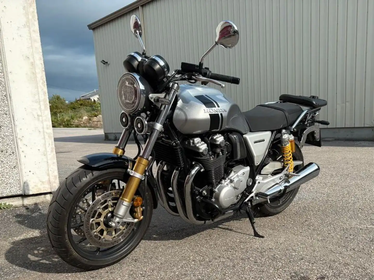 Honda CB 1100 Серебристый - 1