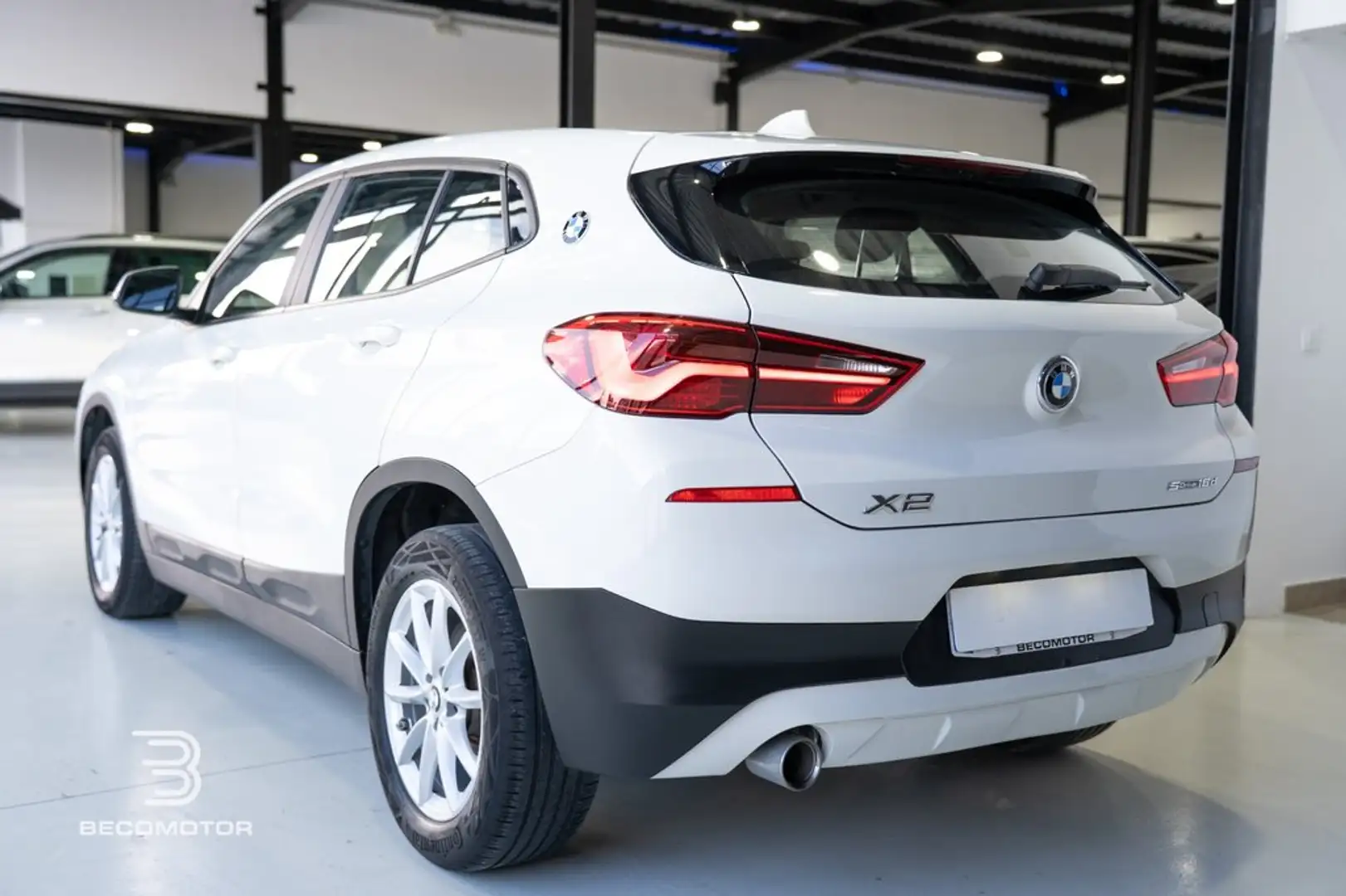 BMW X2 sDrive 18d Blanco - 2