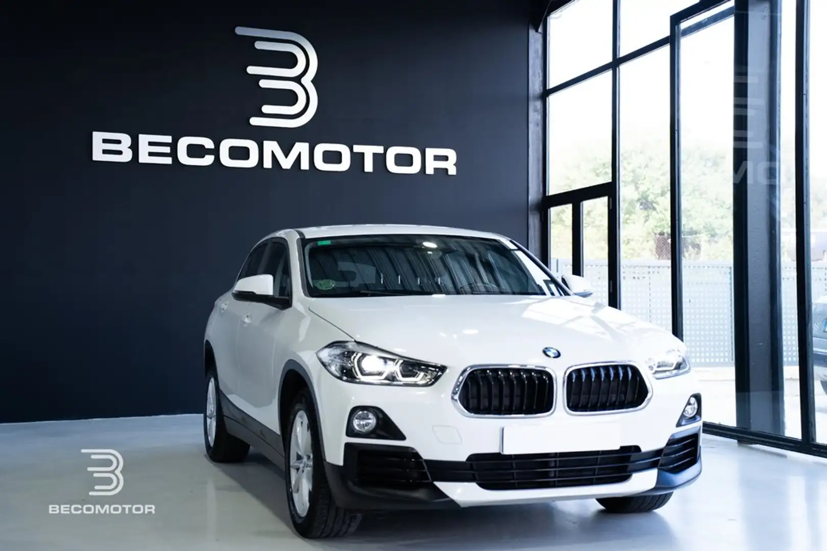 BMW X2 sDrive 18d Blanco - 1