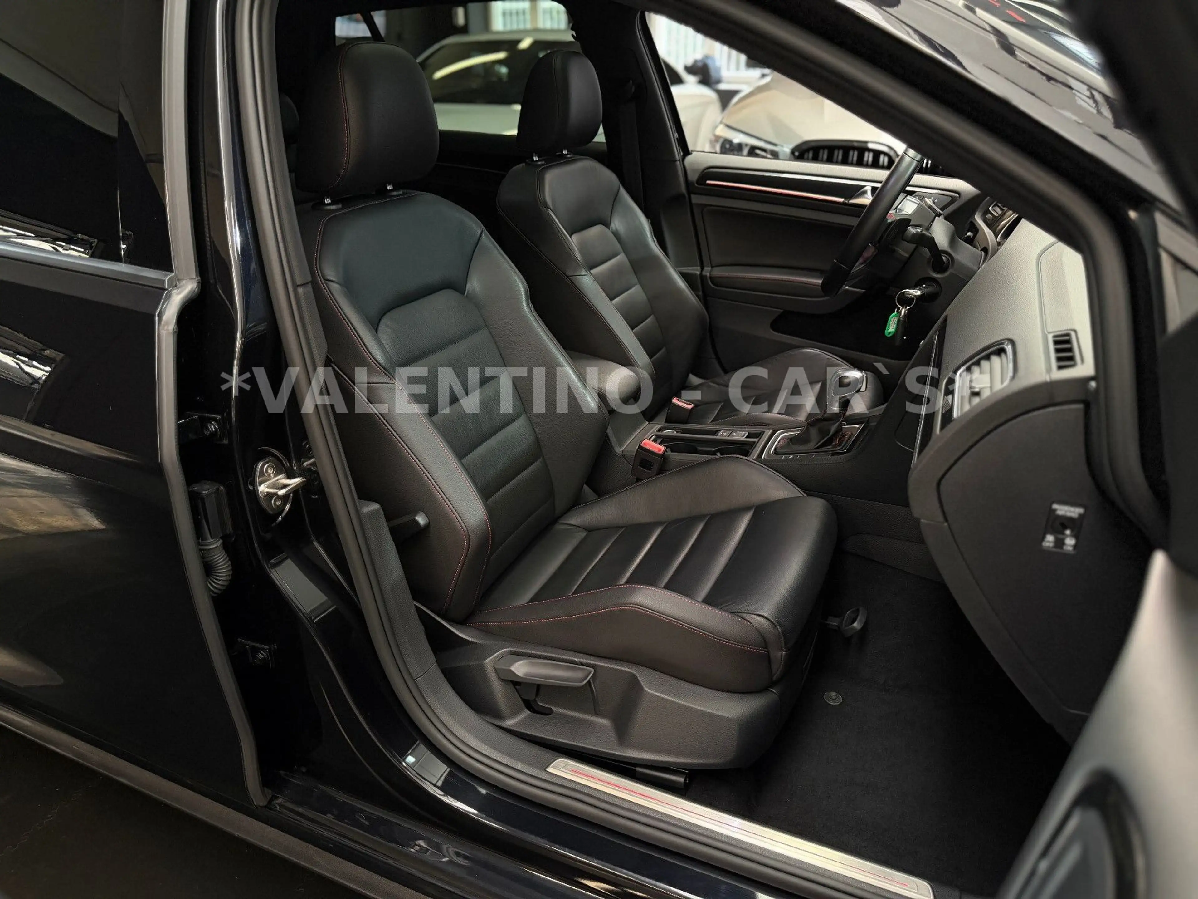 Volkswagen Golf VII GTI Performance DSG/AHK/Nav/Pano/Kamera — photo 13