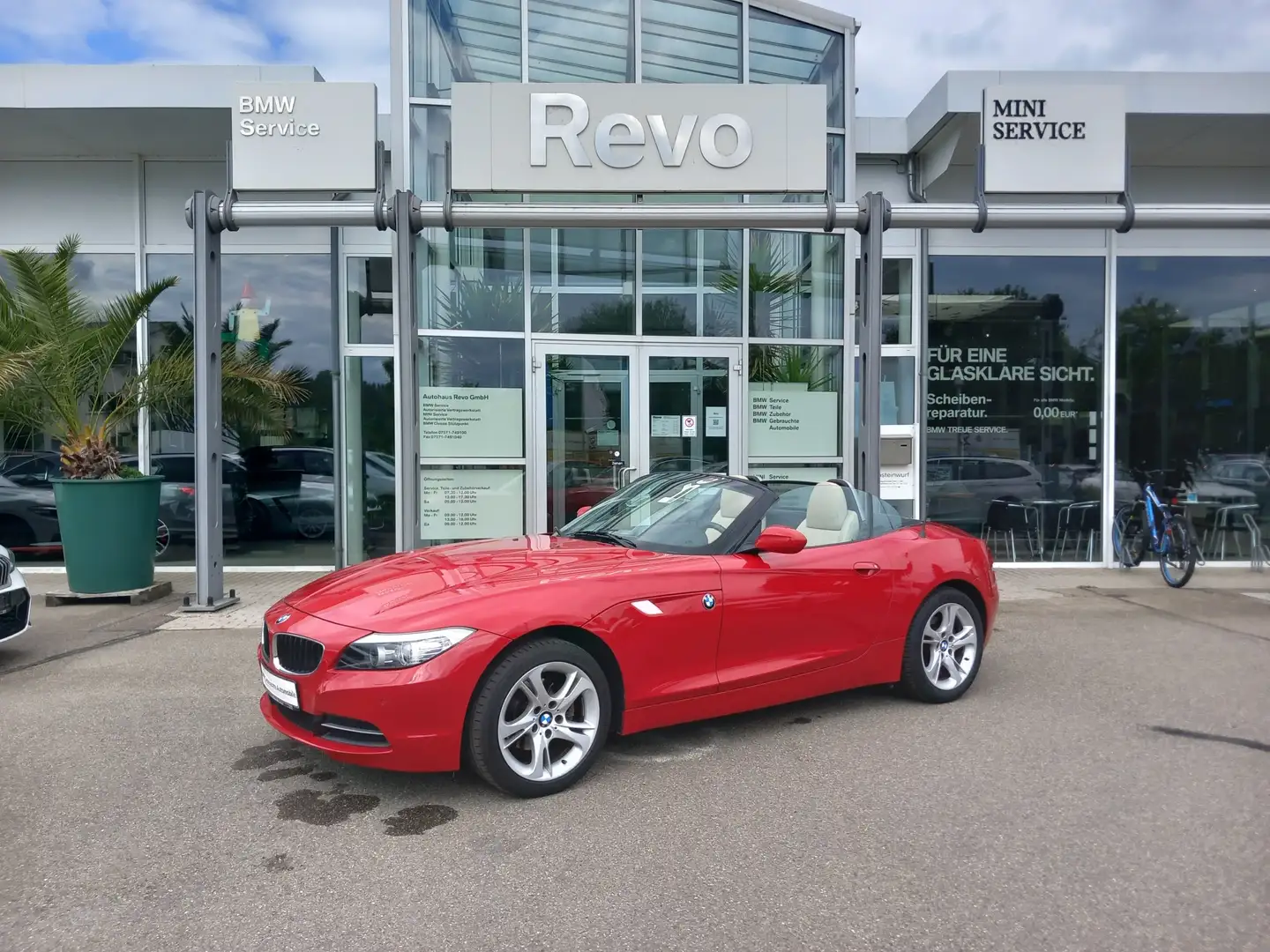 BMW Z4 sDrive20i  Aut Leder PDC NaviProf Hifi Bluetooth Red - 2