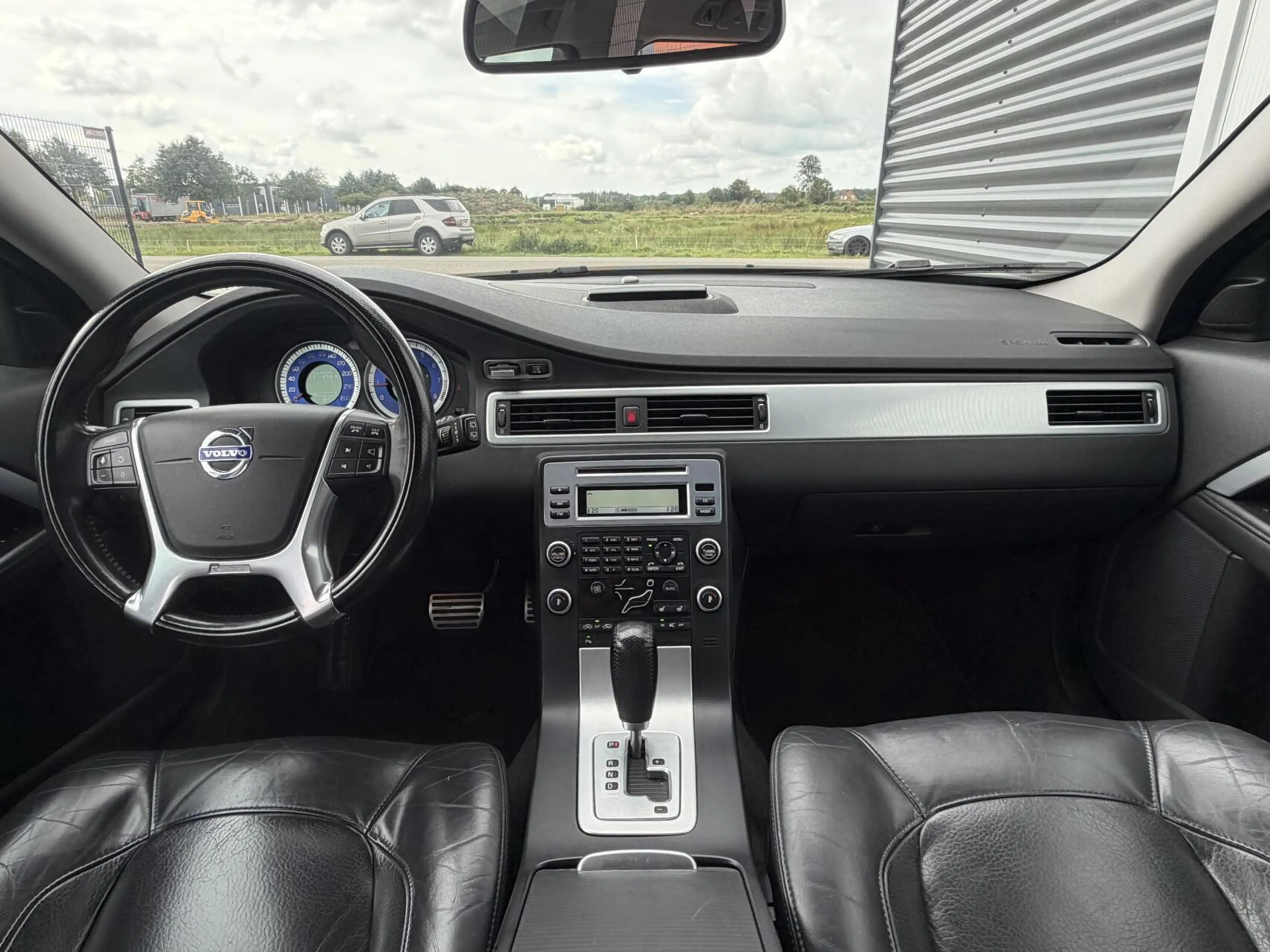 Volvo V70 2.0T Momentum - NL auto - R-design - Nette staat — photo 11