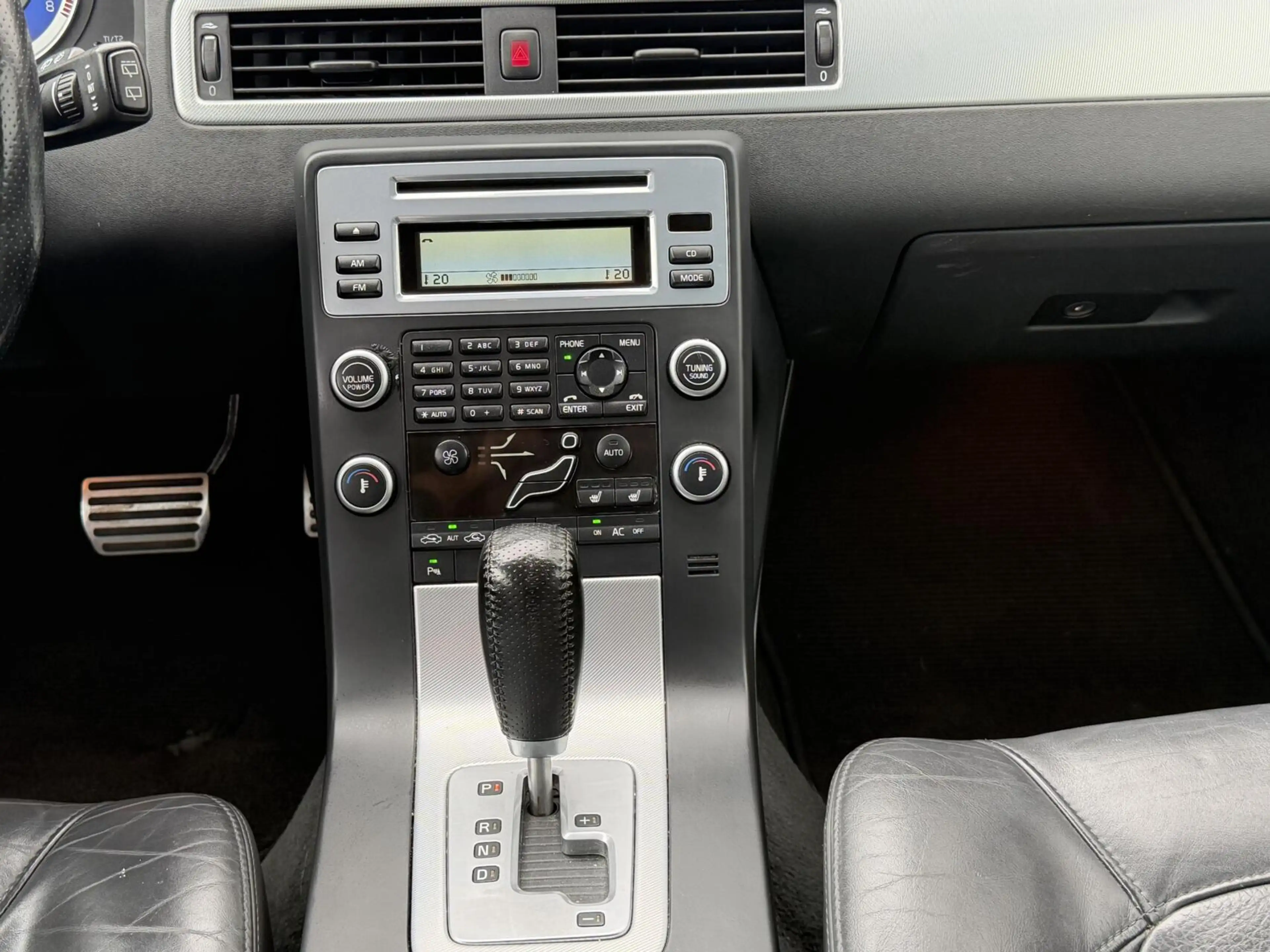 Volvo V70 2.0T Momentum - NL auto - R-design - Nette staat — photo 13
