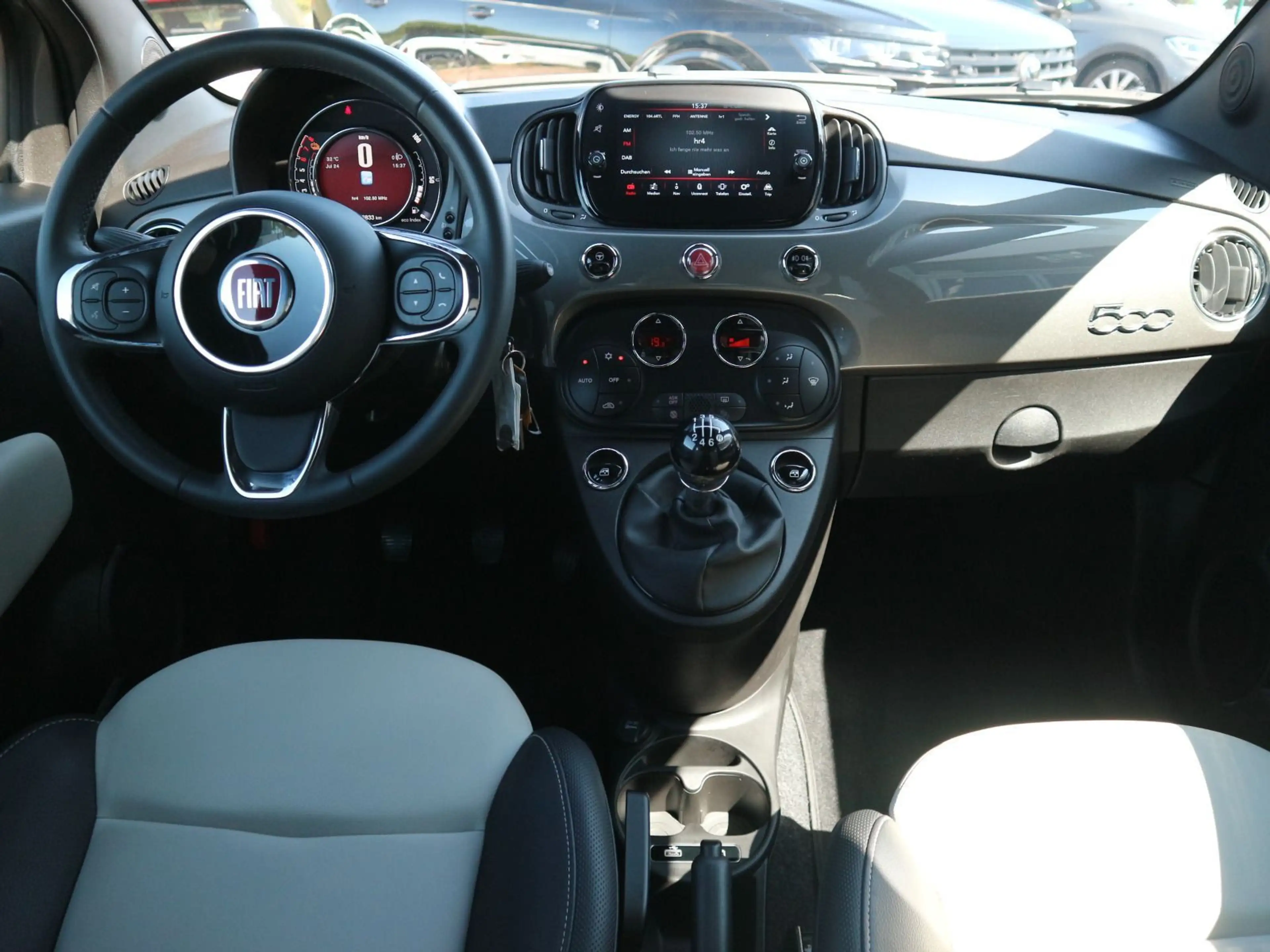 Fiat 500C Dolcevita 1.0 Mild Hybrid DAB+ CARPLAY — photo 11