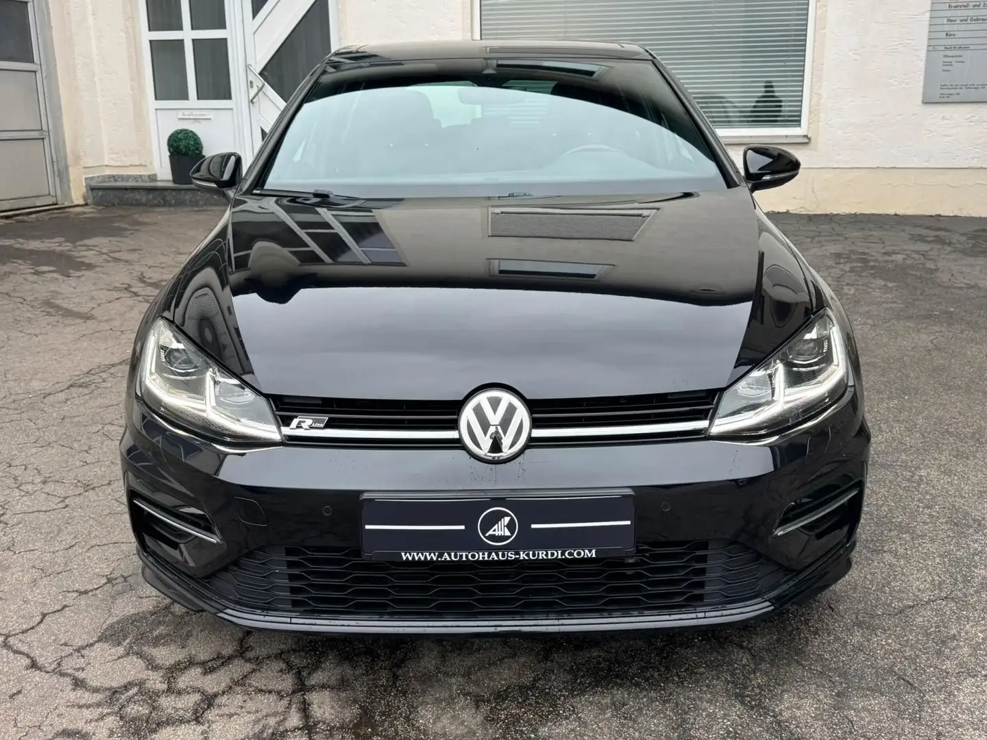 Volkswagen Golf DSG R-Line LED PANO ACC VIRTUAL AHK KEYLESS Noir - 2