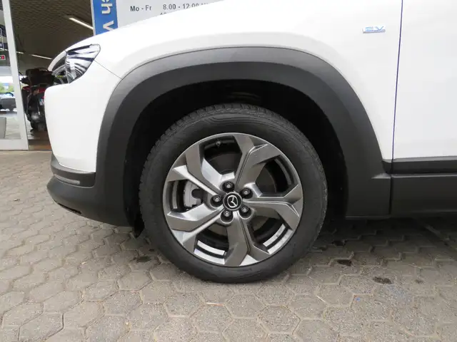 Mazda MX-30 view 5