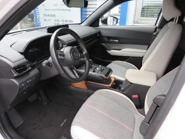 Mazda MX-30 view 7