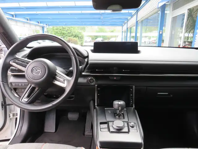 Mazda MX-30 view 9