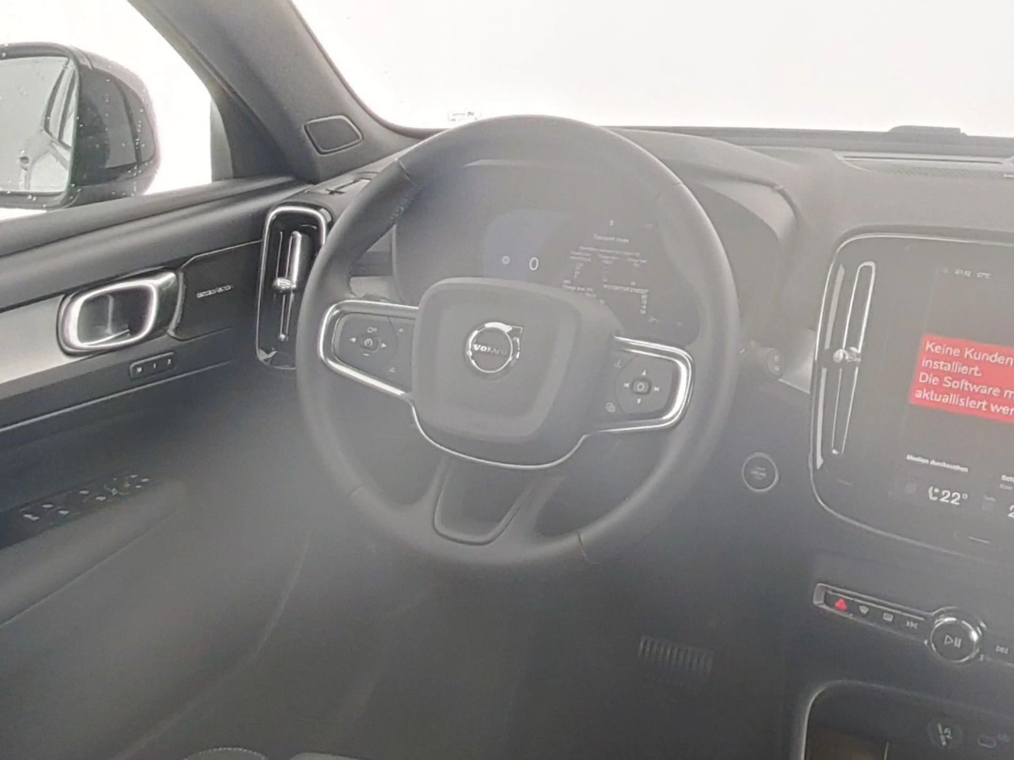 Volvo XC40 B4 Plus Dark 2WD !! STANDHZG. + 360° !! — photo 15
