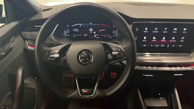Skoda Octavia view 5