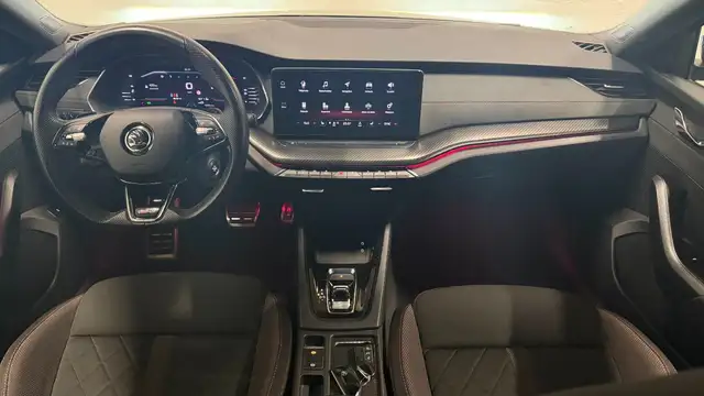 Skoda Octavia view 4