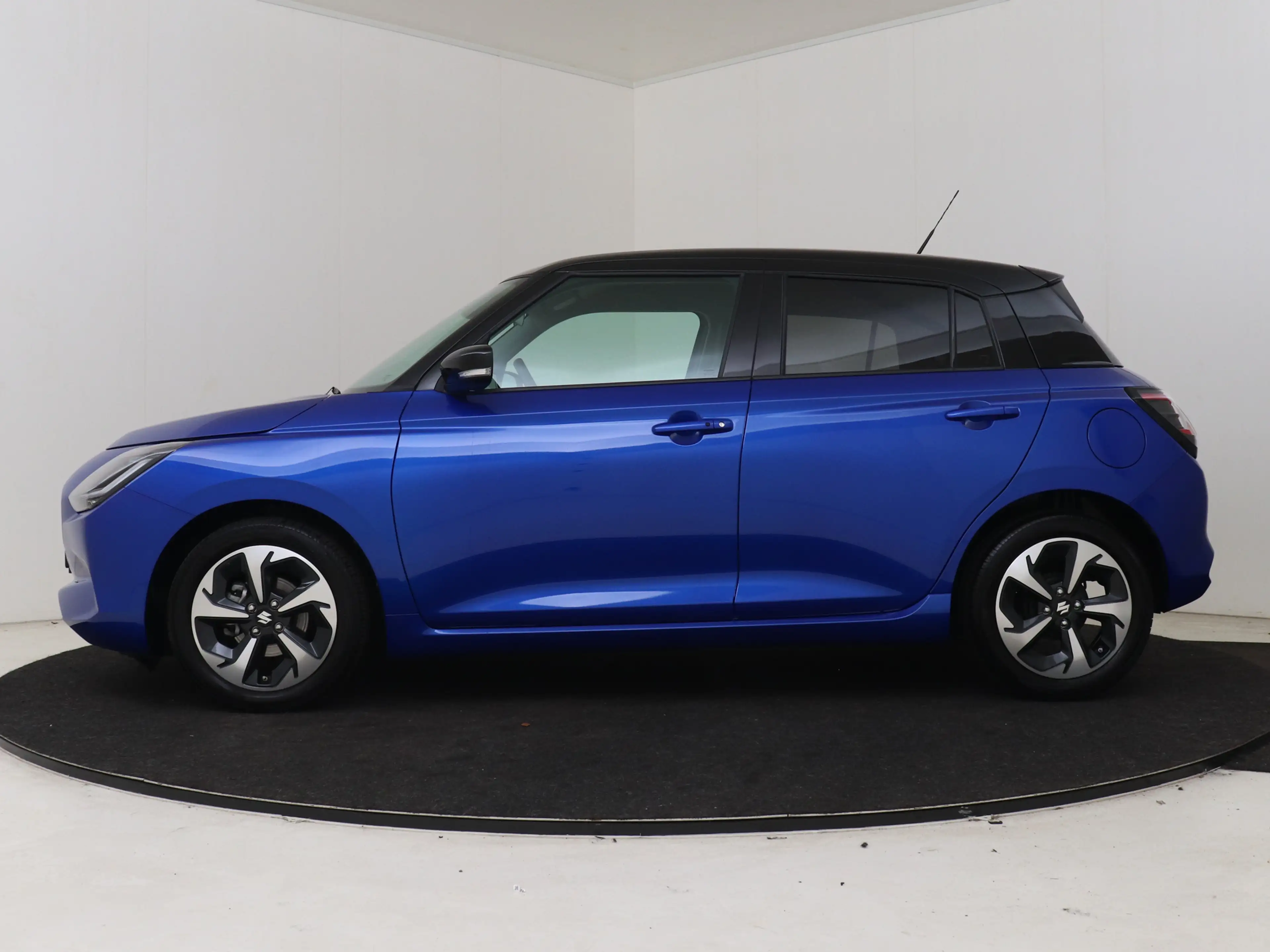 Suzuki Swift 1.2 Style Smart Hybrid | Navigatie | Apple CarPlay — photo 3