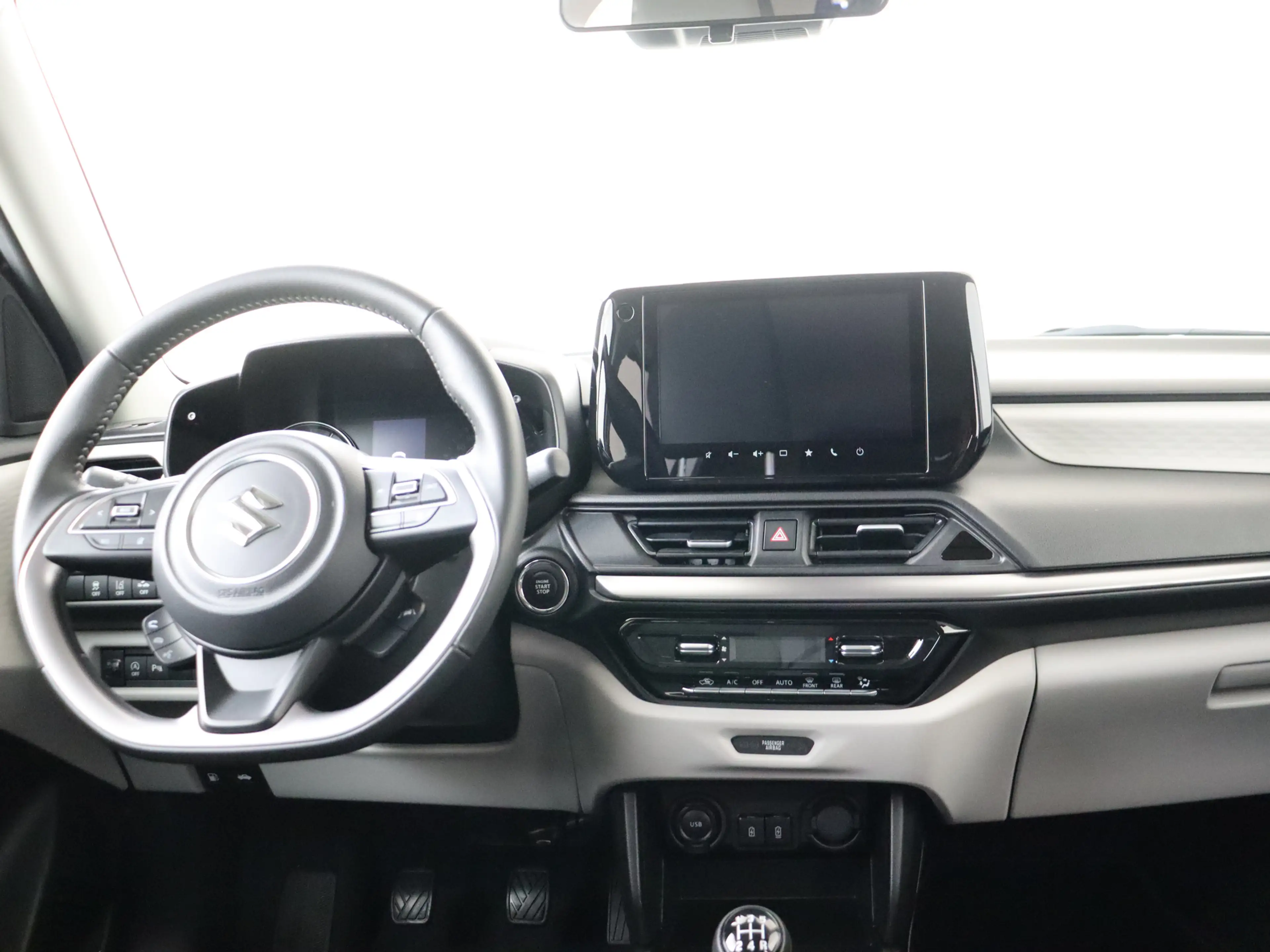 Suzuki Swift 1.2 Style Smart Hybrid | Navigatie | Apple CarPlay — photo 4
