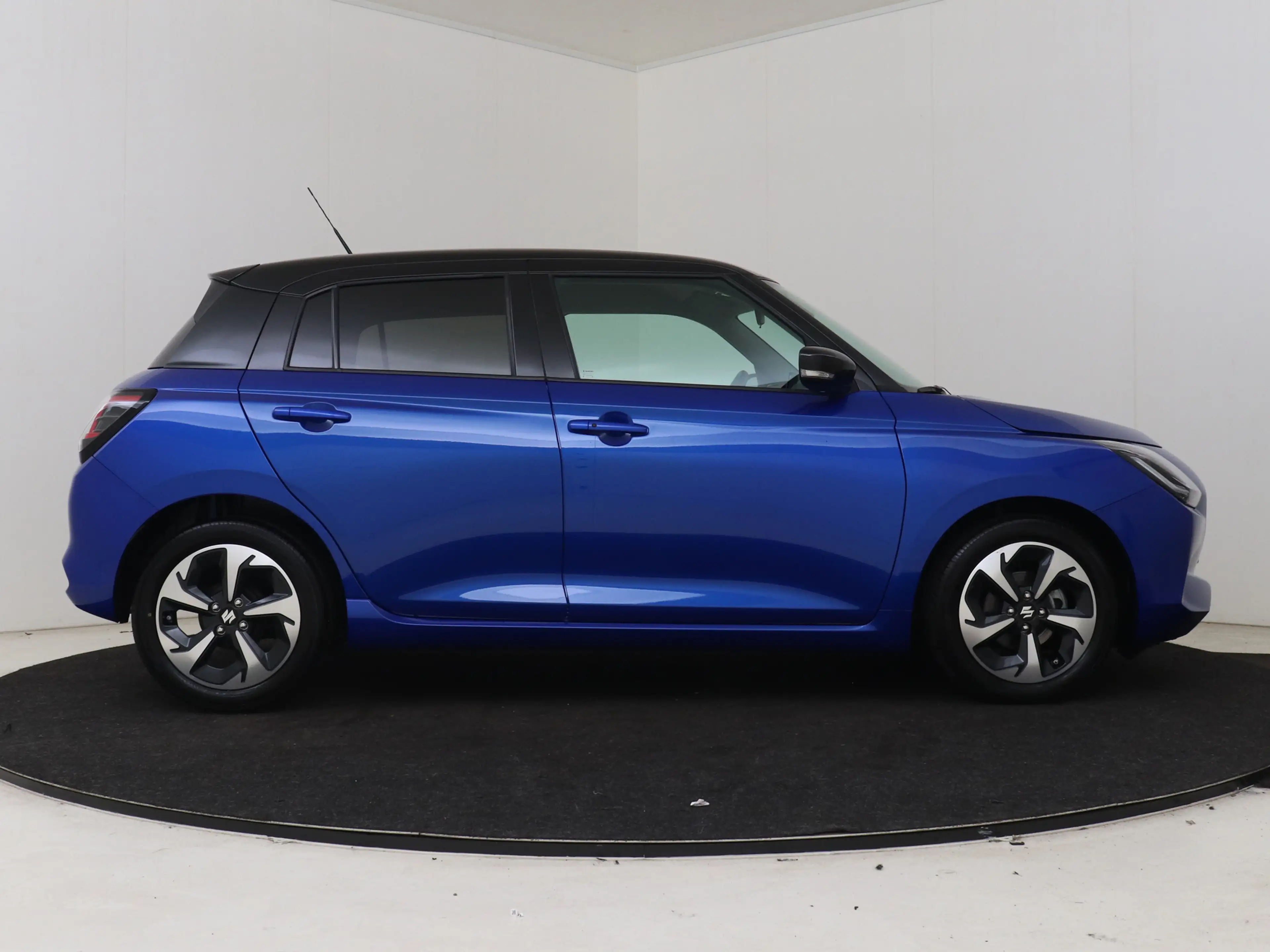 Suzuki Swift 1.2 Style Smart Hybrid | Navigatie | Apple CarPlay — photo 12