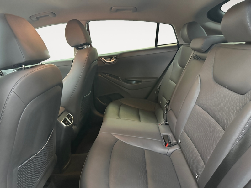 Hyundai IONIQ Premium GDI AUTOMATIK NAV LED DIG-DISPLAY KAMERA A — photo 12
