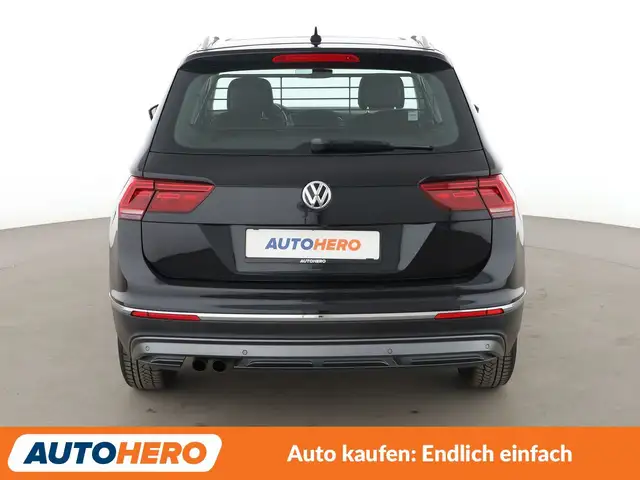 Volkswagen Tiguan view 5