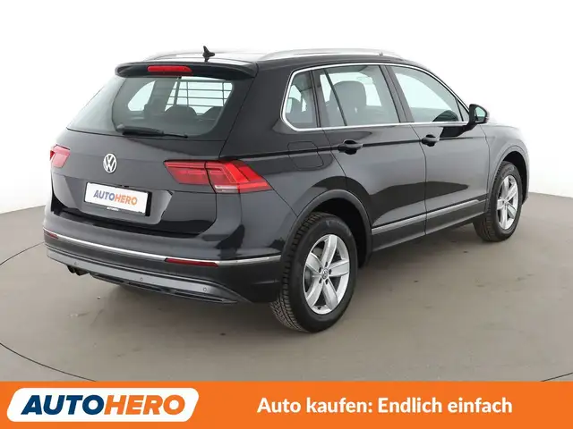 Volkswagen Tiguan view 6