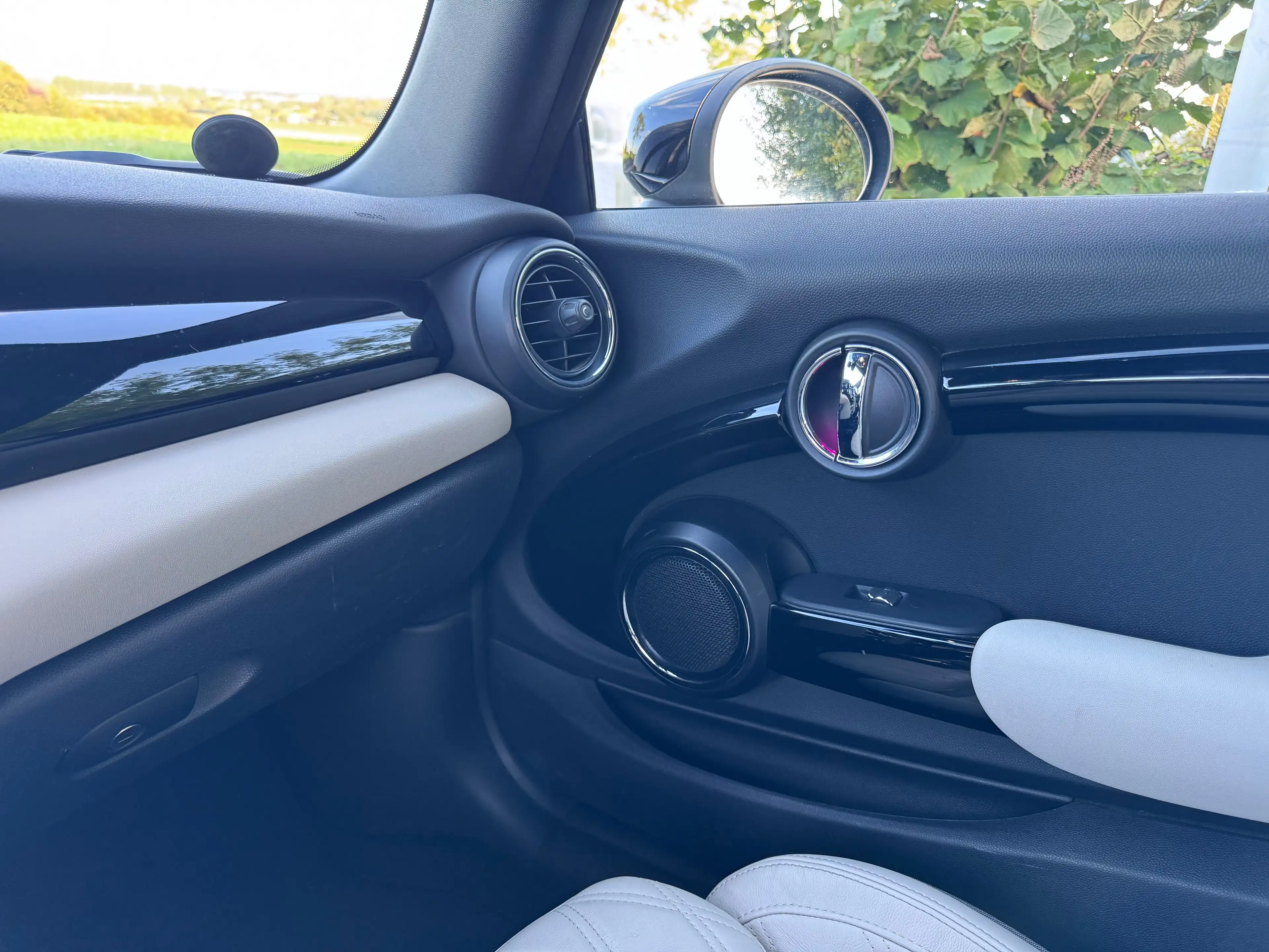 MINI Cooper Cabrio 1.5A automaat/keyless/leder/digitaal dashboard/sfeerlicht/carplay/zetelverwarming/mini historiek… — photo 12