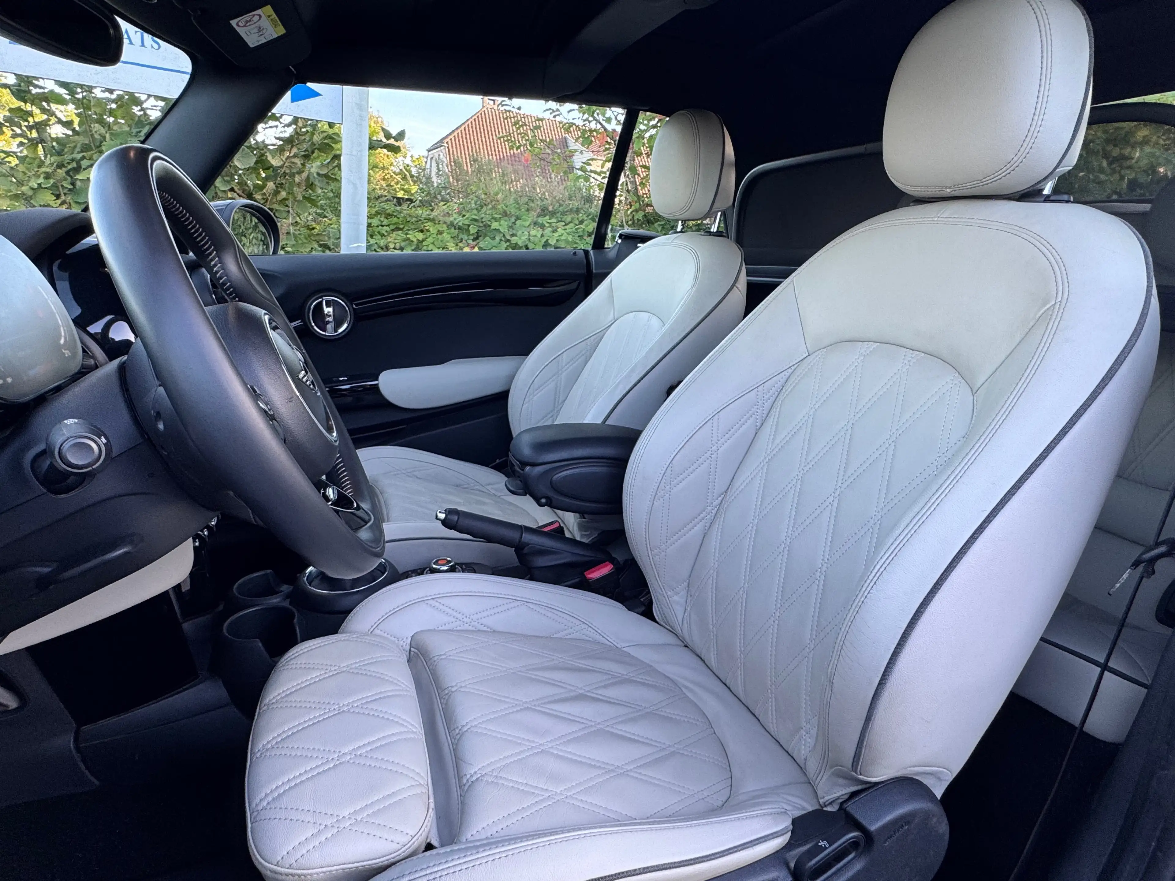 MINI Cooper Cabrio 1.5A automaat/keyless/leder/digitaal dashboard/sfeerlicht/carplay/zetelverwarming/mini historiek… — photo 11